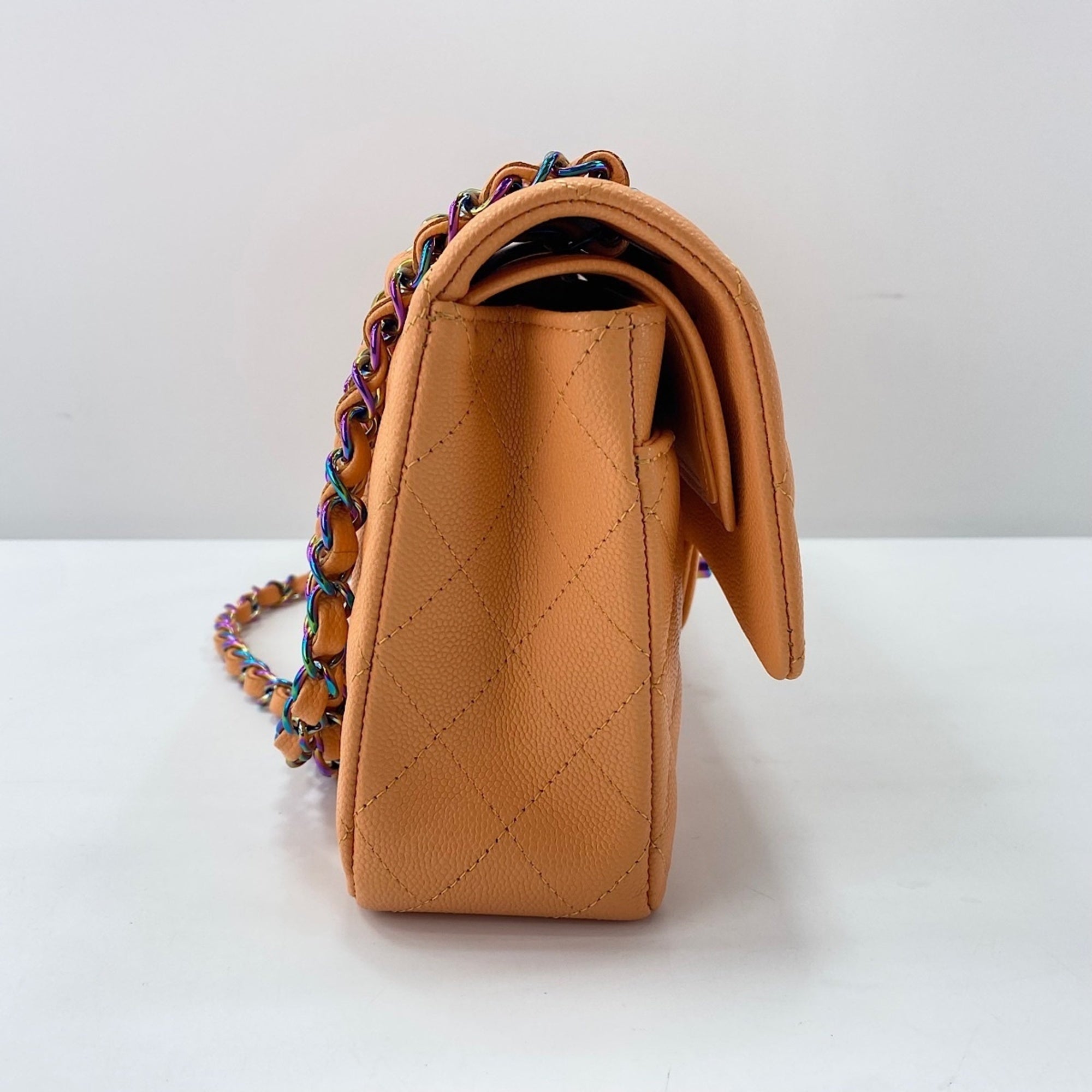 Chanel Orange Shoulder Bag (Pre-Owned)
