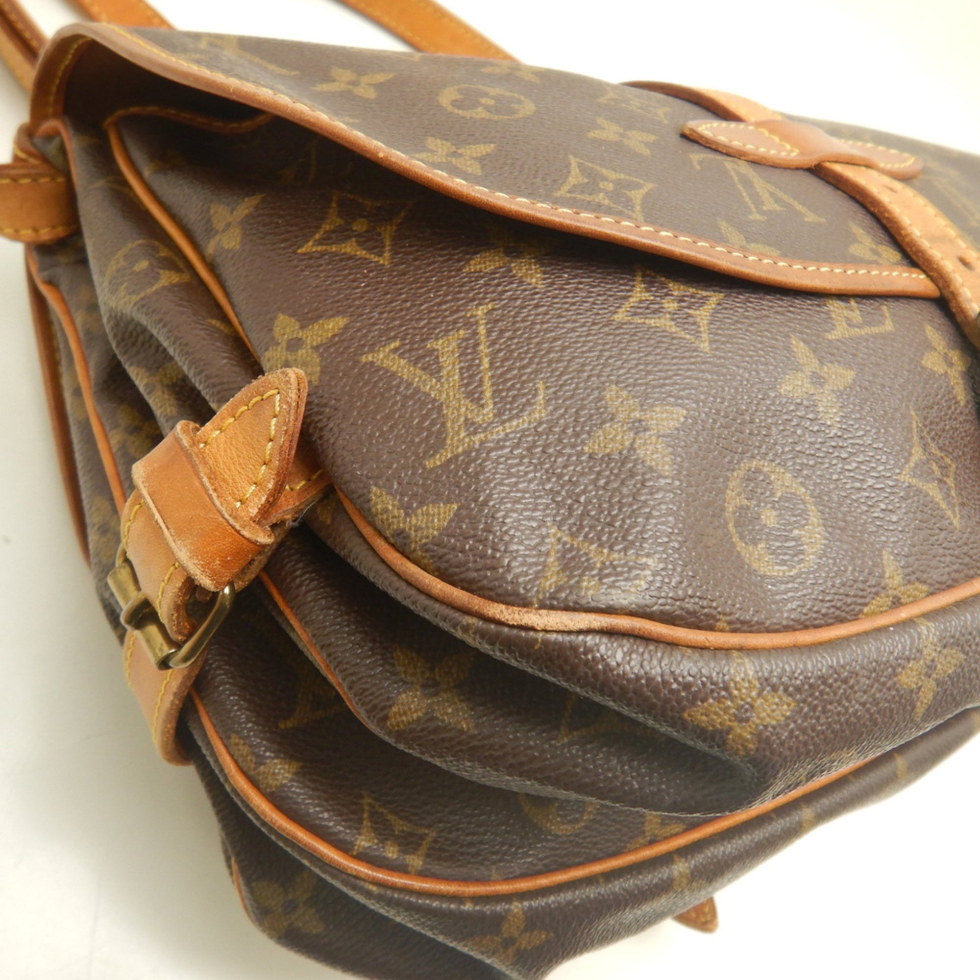 Louis Vuitton Brown Monogram Canvas Shoulder Bag (Pre-Owned)