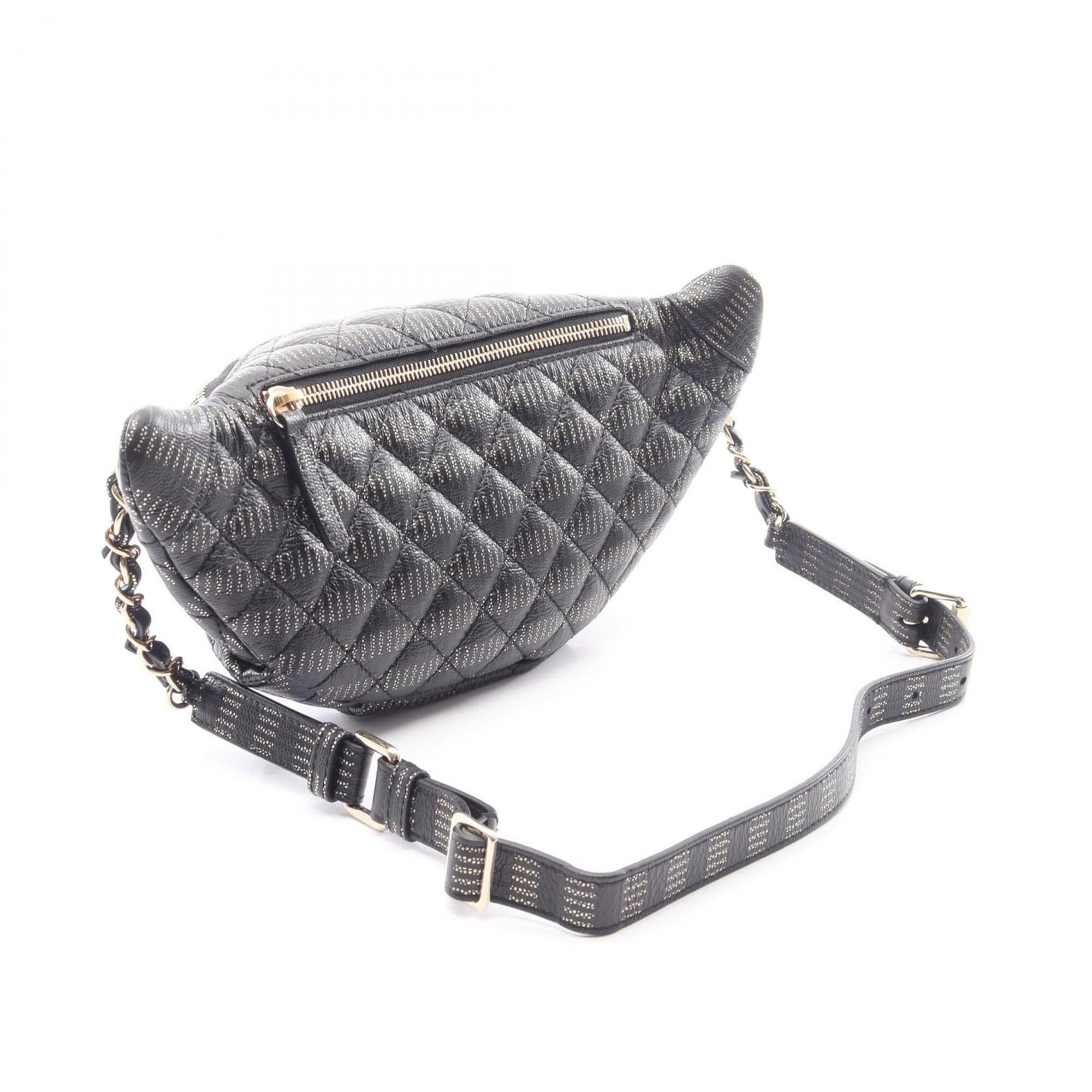 Chanel Black Leather Fanny Pack Handbag (Pre-Owned)