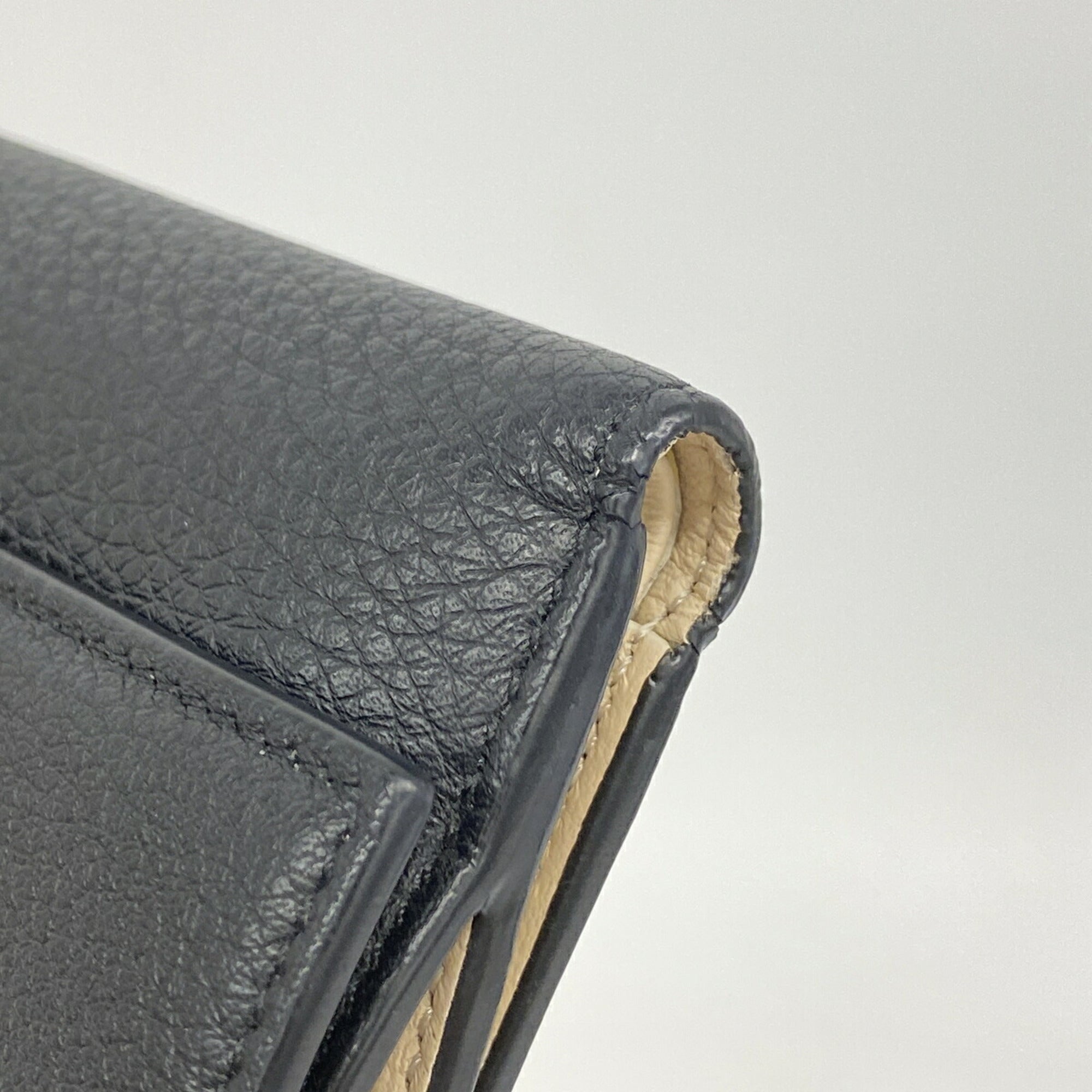 Fendi Black Leather Wallet (Tri-Fold) (Pre-Owned)