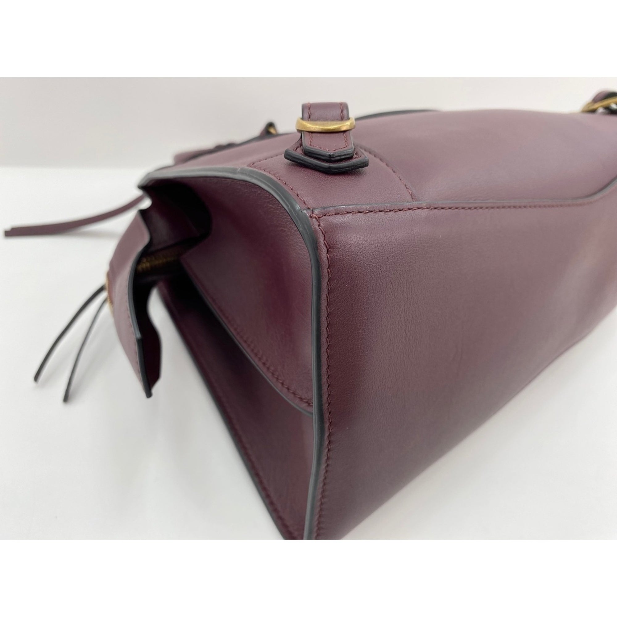 Balenciaga Wine Handbag (Pre-Owned)