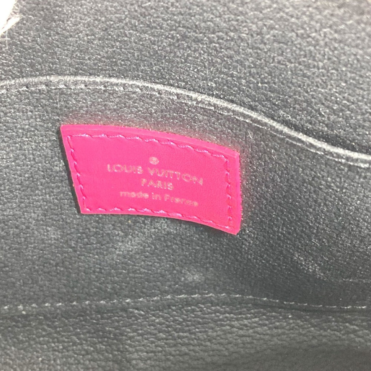 Louis Vuitton Black Noir Pink Epi Leather Pochette Pouch (Pre-Owned)