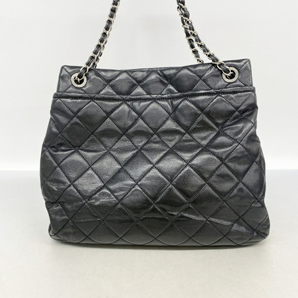 Chanel Black Grained Calfskin Shoulder Bag (Pre-Owned)