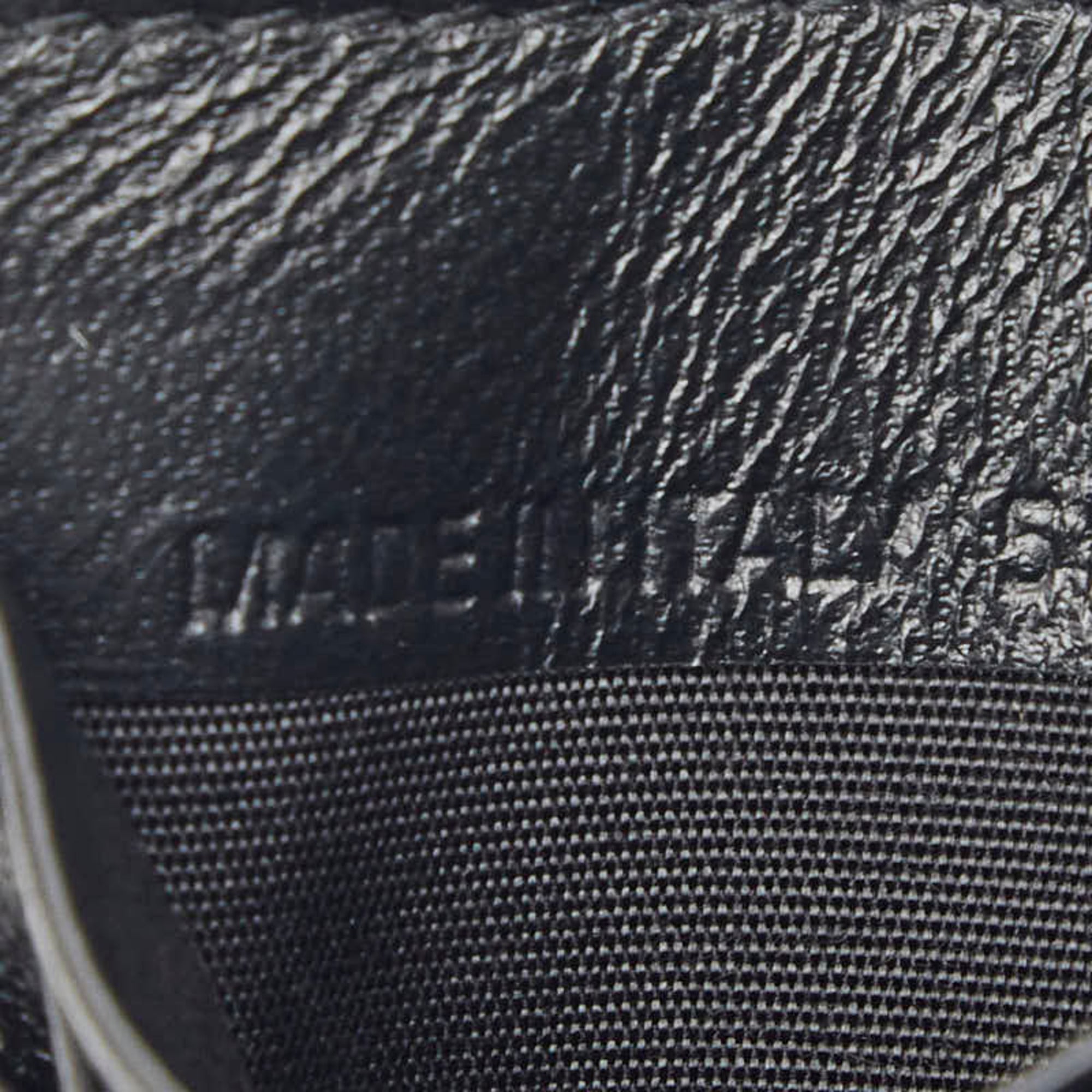 Balenciaga Black Leather Wallet (Bi-Fold) (Pre-Owned)