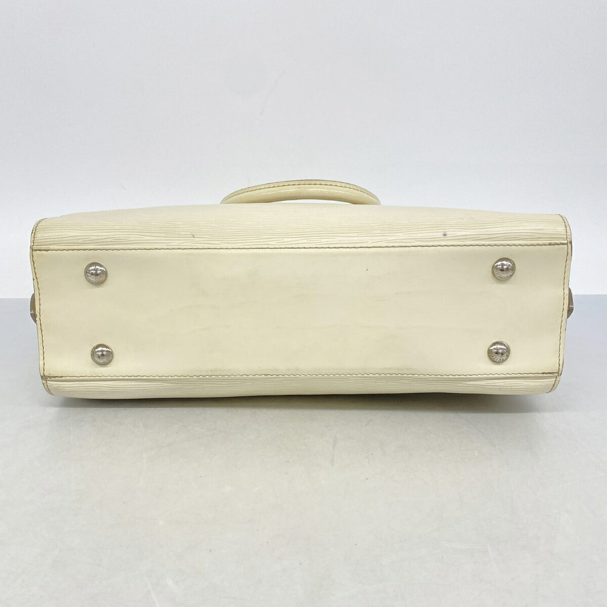 Louis Vuitton Lv Off White Handbag (Pre-Owned)