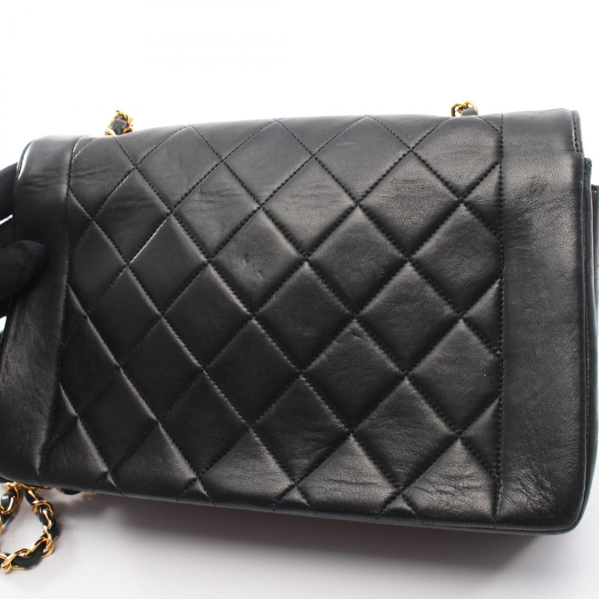 Chanel Black Leather Handbag Shoulder Bag (Pre-Owned)