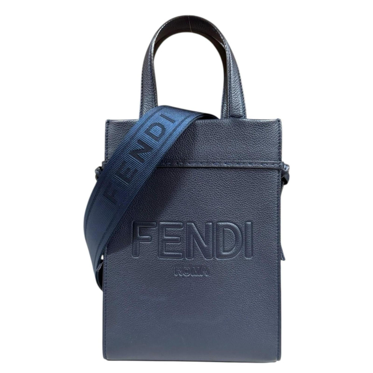 Fendi Navy Leather Shoulder Bag (Pre-Owned)