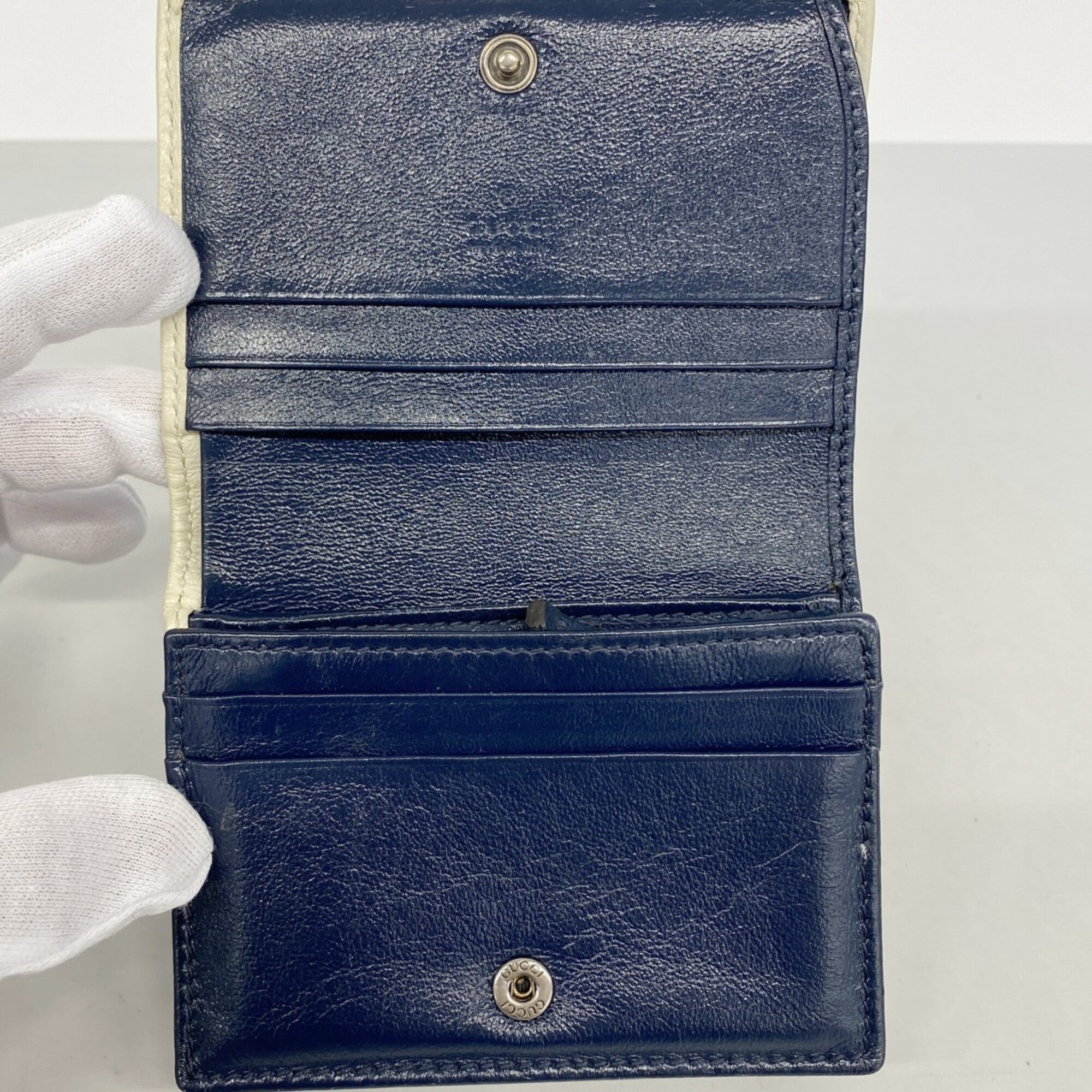 Gucci Navy White Leather Wallet (Bi-Fold) (Pre-Owned)