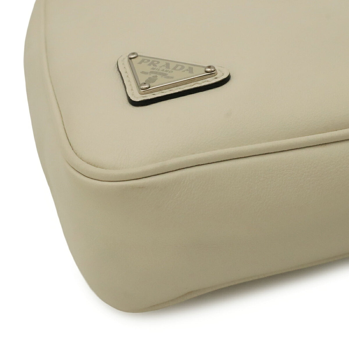 Prada Ivory Leather Clutch Bag Pouch (Pre-Owned)