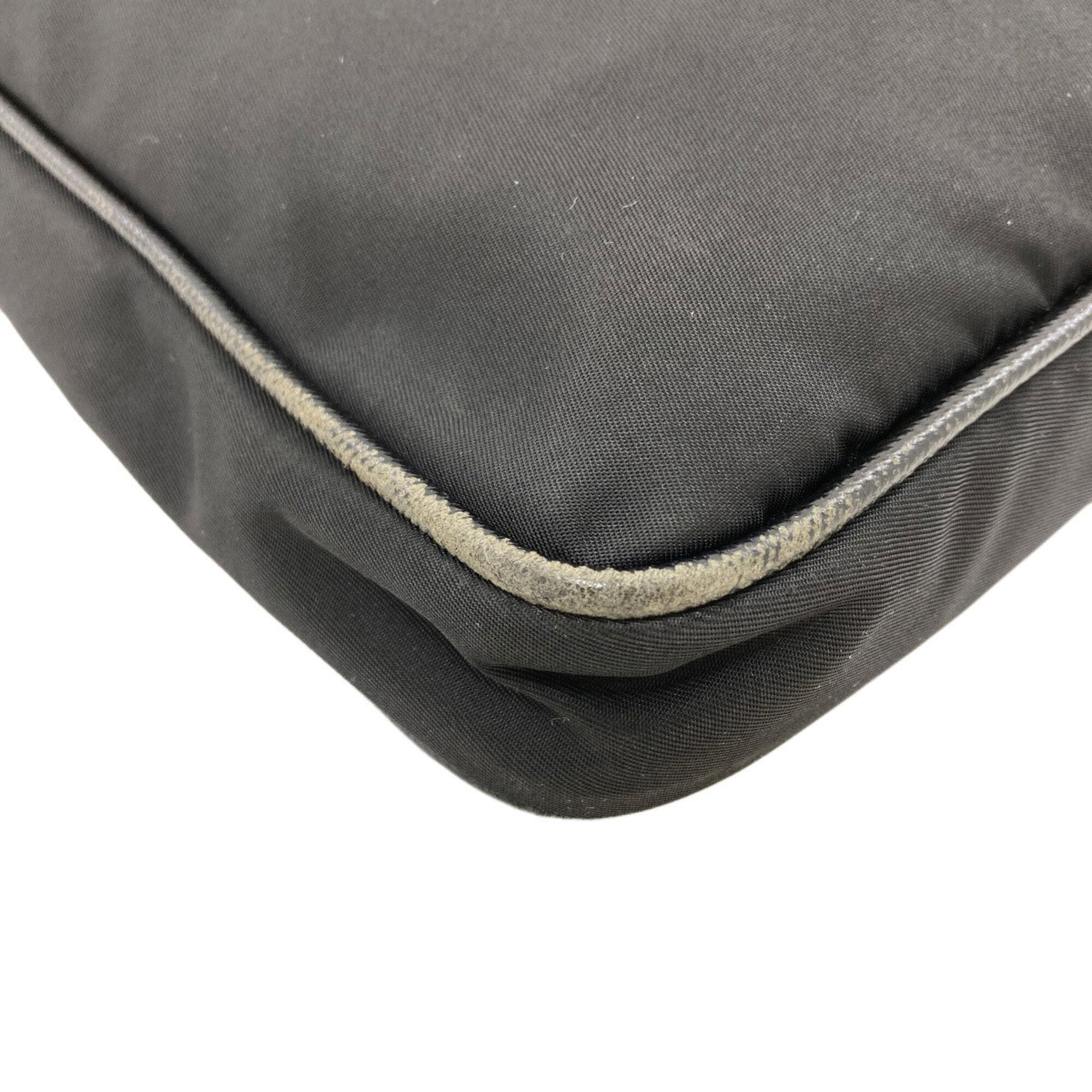 Prada Black Nylon Shoulder Bag (Pre-Owned)