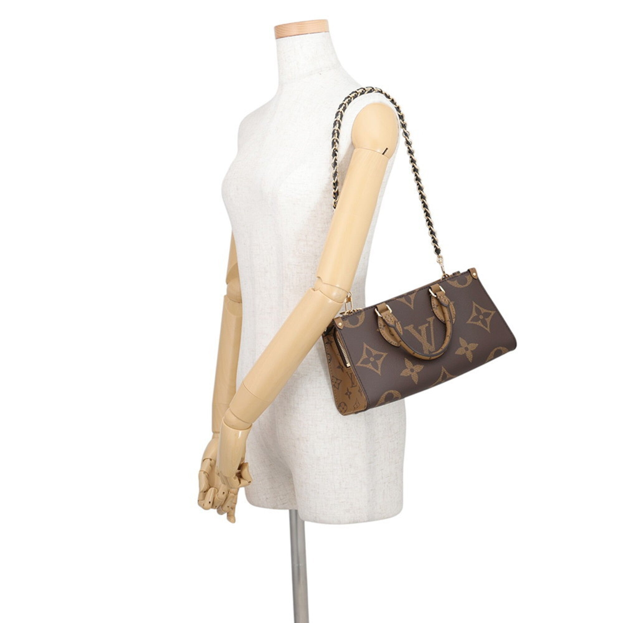 Louis Vuitton Monogram Reverse Red Color Monogram Reverse Handbag Shoulder Bag (Pre-Owned)