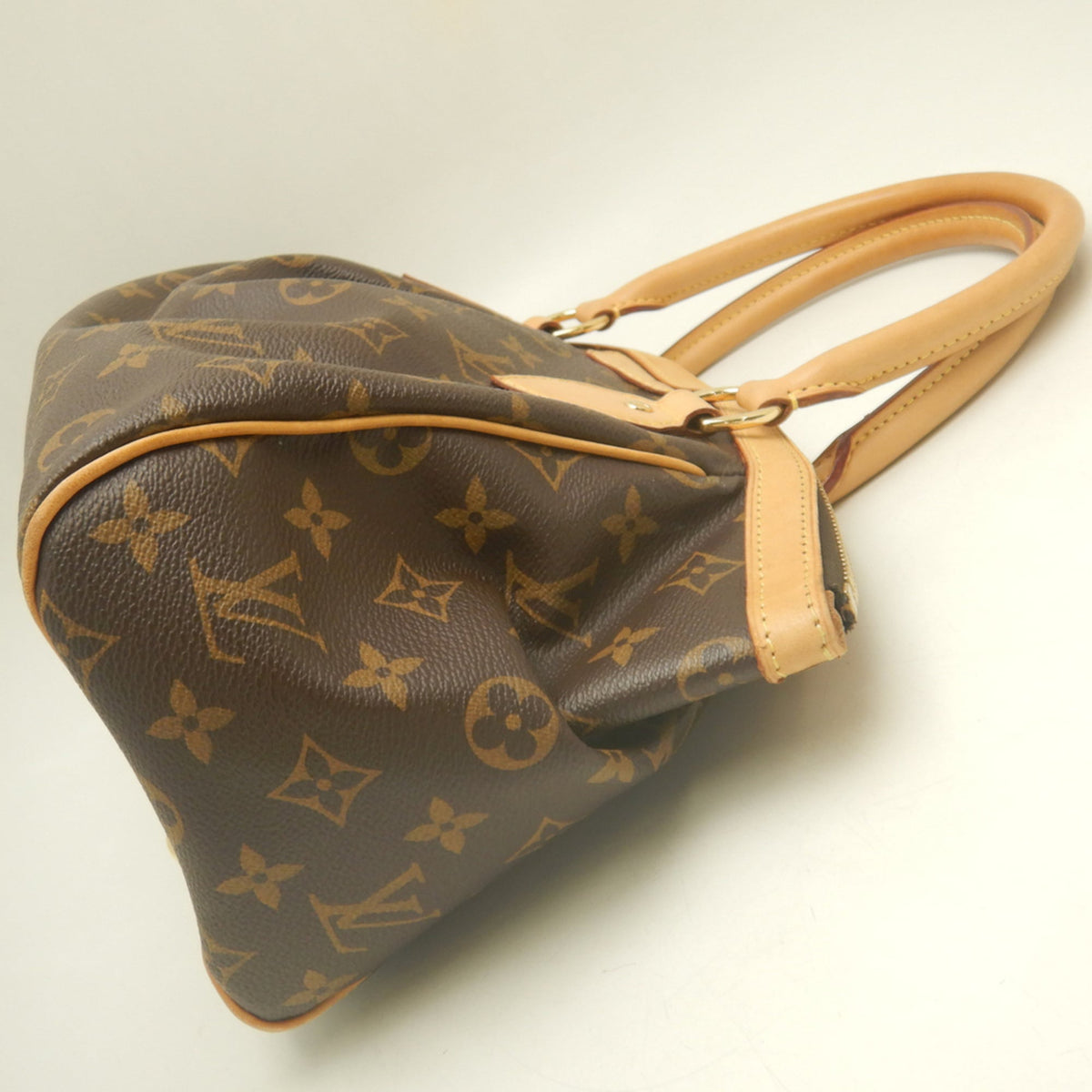 Louis Vuitton Brown Monogram Monogram Handbag (Pre-Owned)