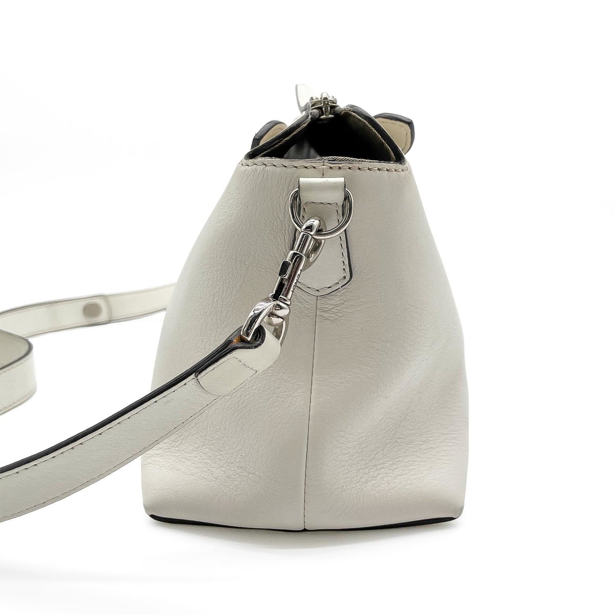 Fendi White Leather Handbag (Pre-Owned)