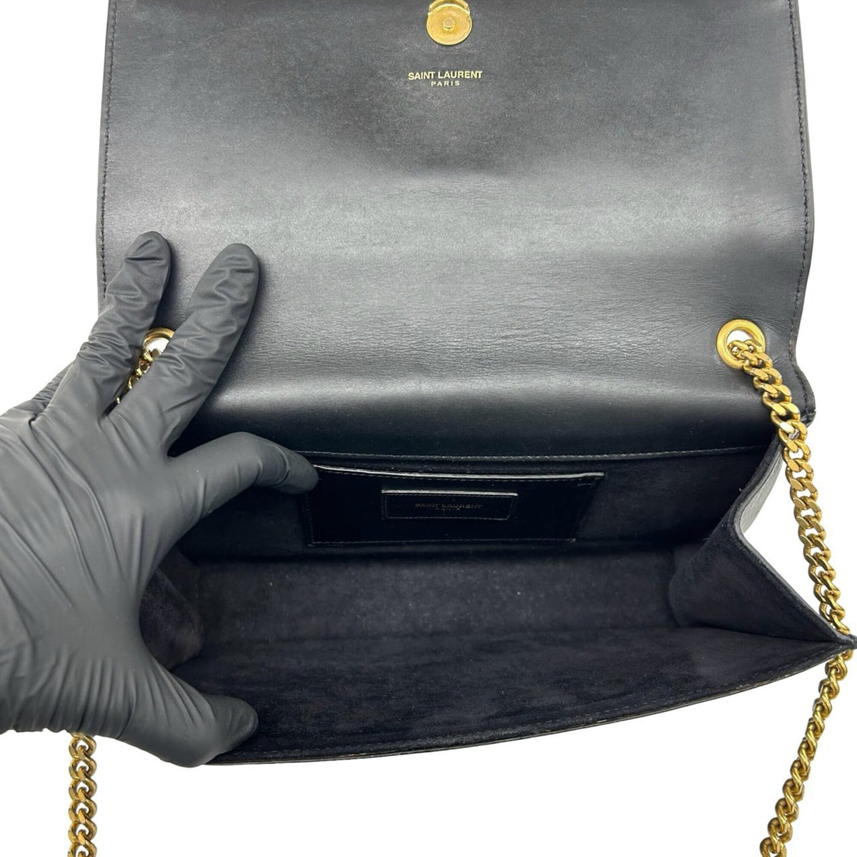 Yves Saint Laurent Black Leather Pochette Shoulder Bag (Pre-Owned)
