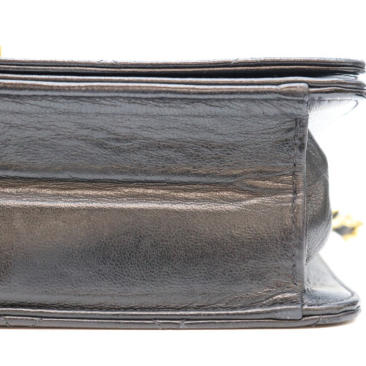 Chanel Black Leather Shoulder Bag (Pre-Owned)