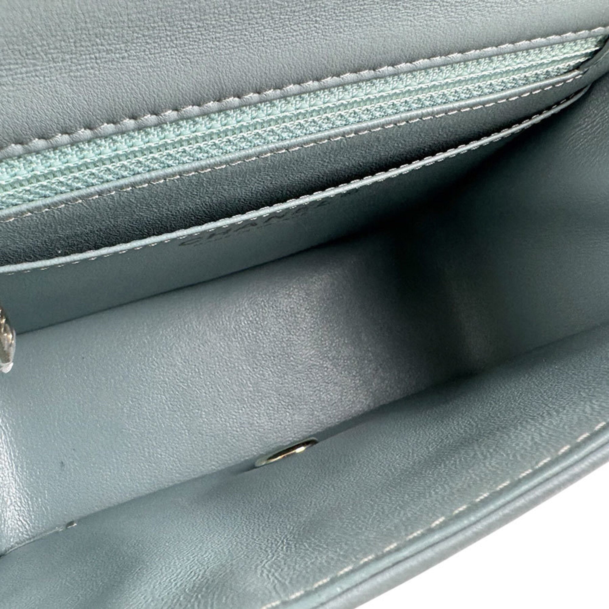 Chanel Blue Gray Leather Shoulder Bag (Pre-Owned)