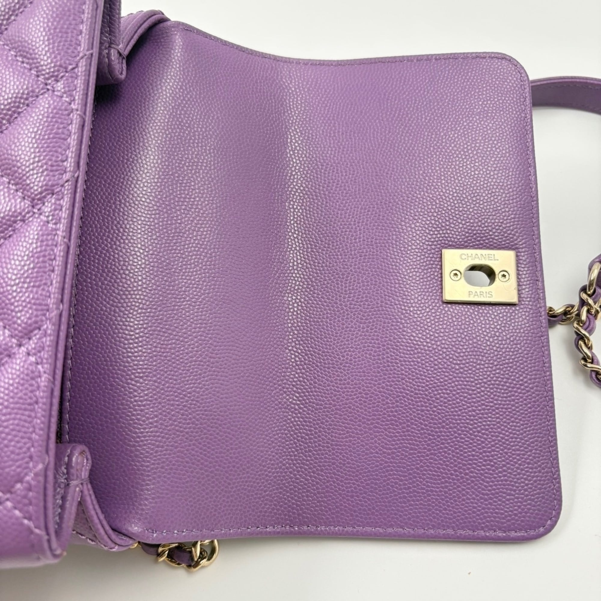 Chanel Matelasse Purple Handbag (Pre-Owned)