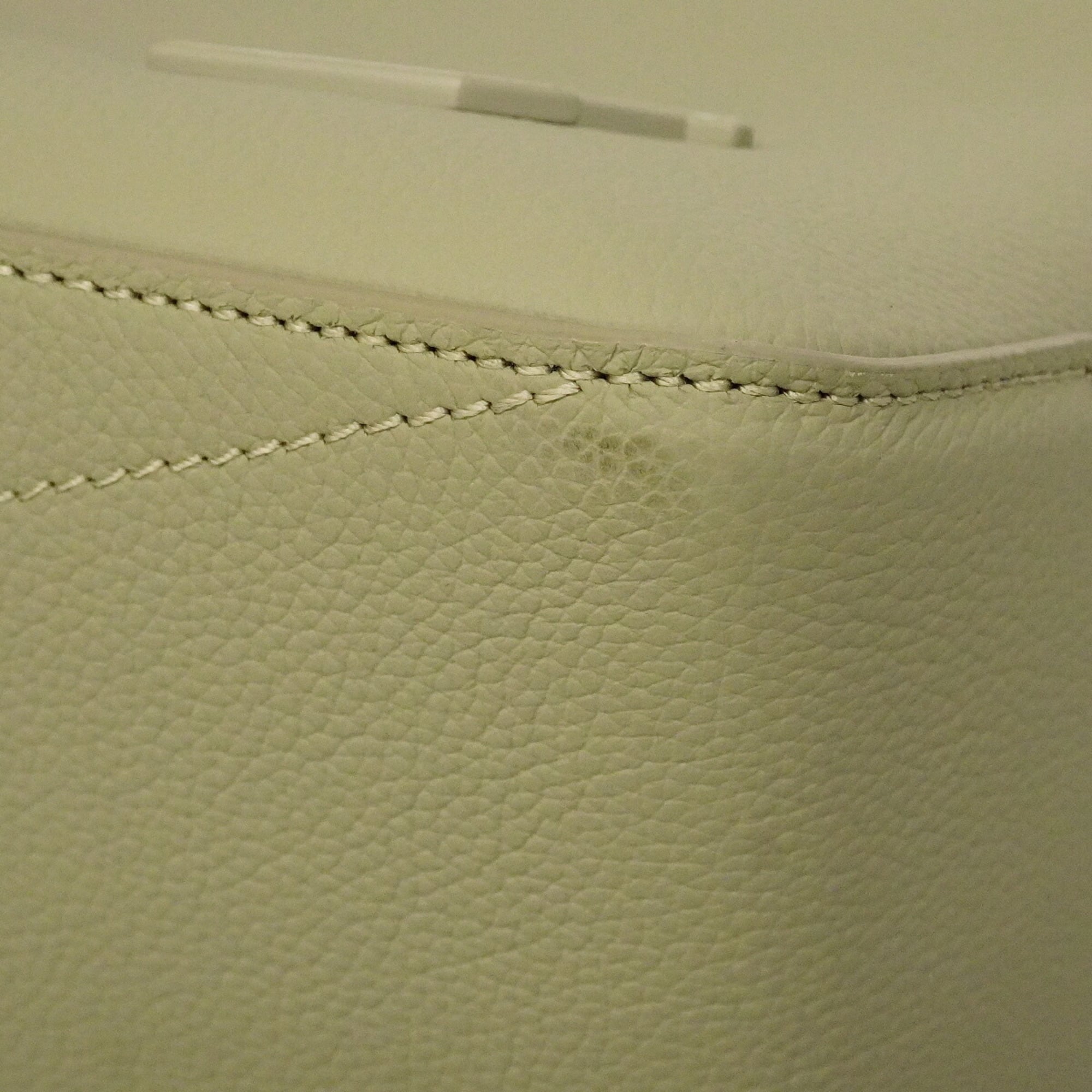 Louis Vuitton Khaki Tote Bag (Pre-Owned)