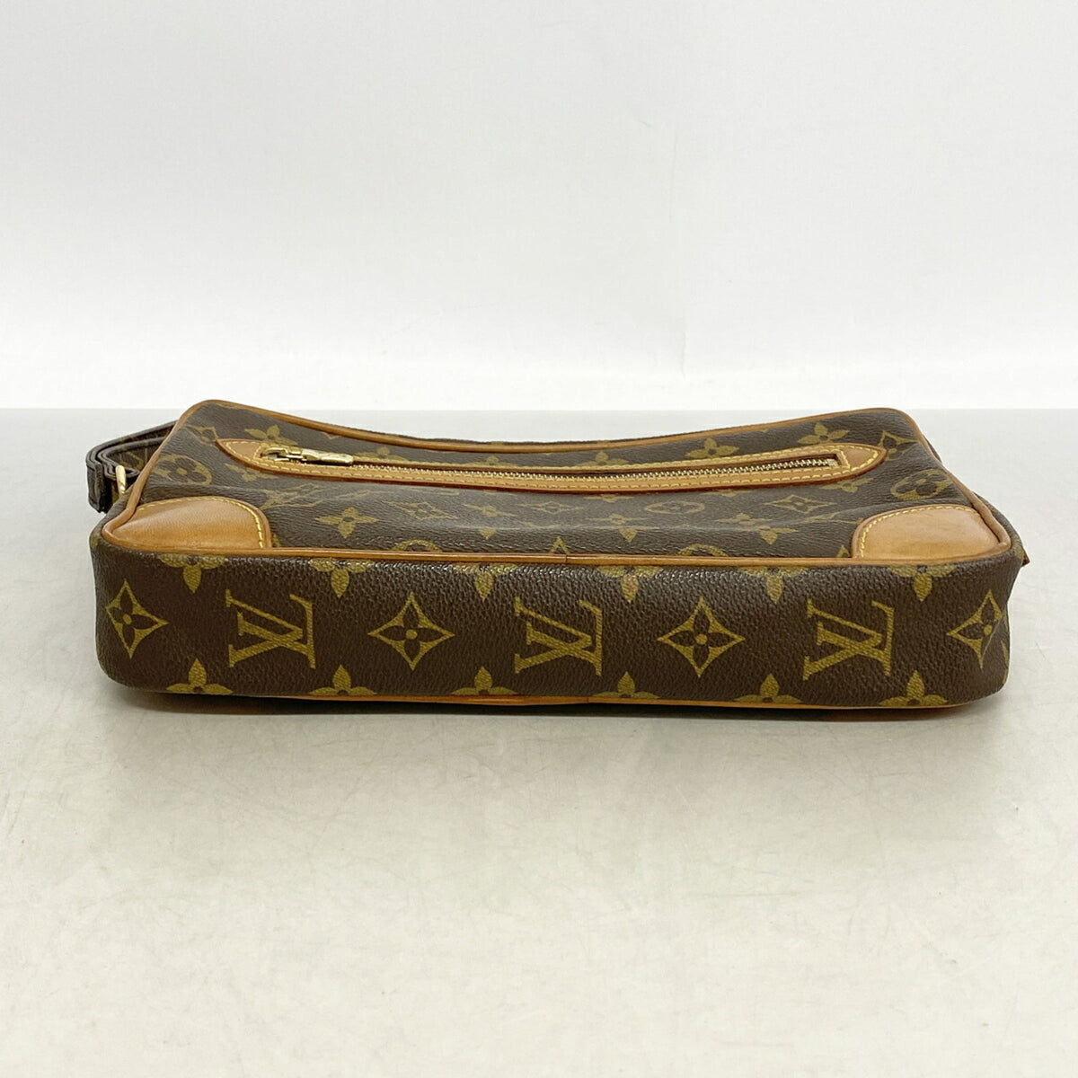 Louis Vuitton Brown Clutch Bag (Pre-Owned)