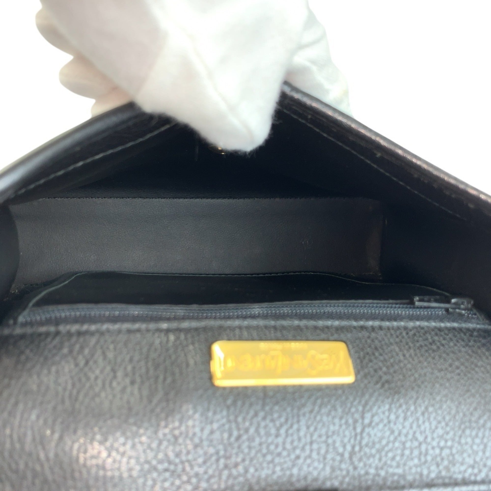 Yves Saint Laurent Black Leather Pochette Shoulder Bag (Pre-Owned)