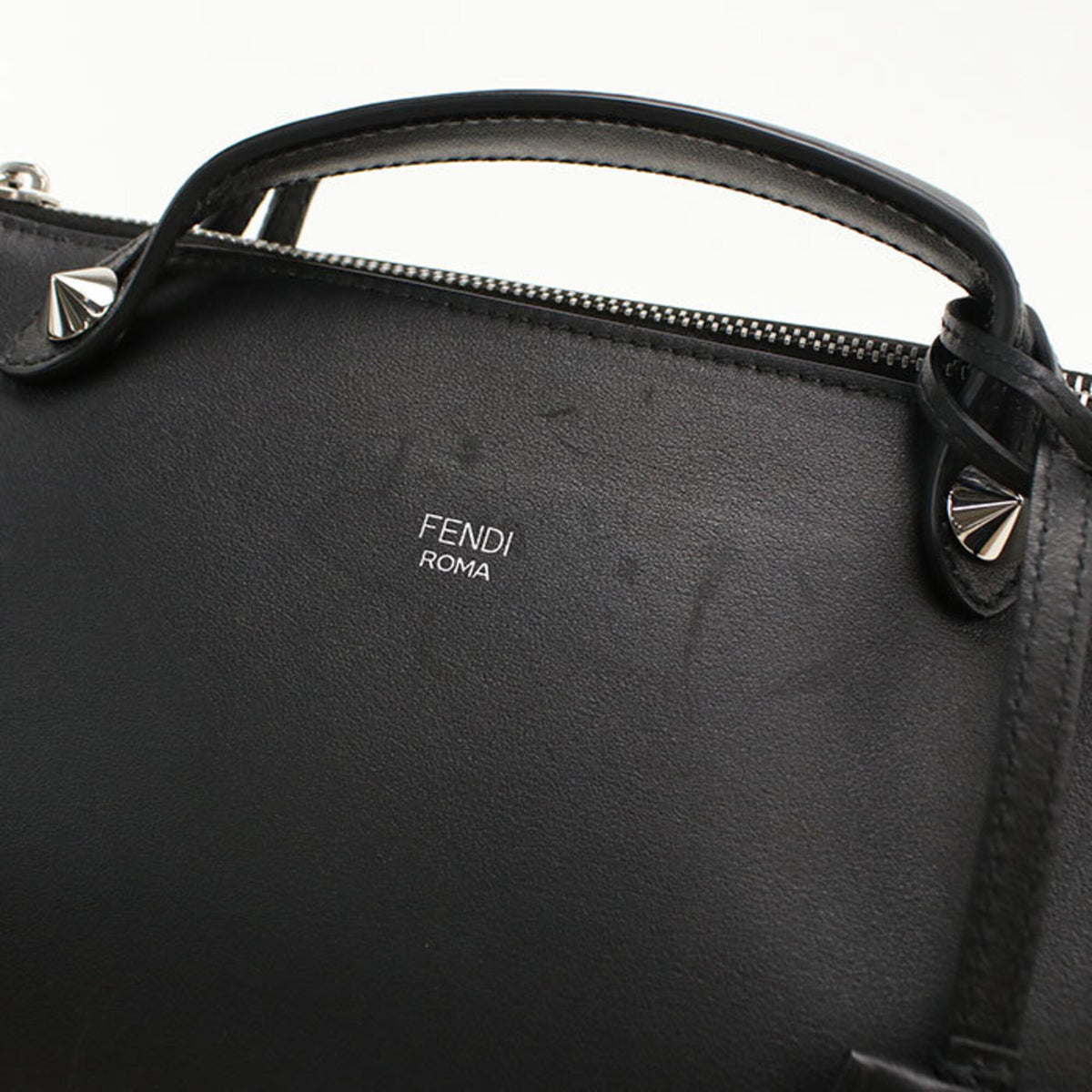 Fendi Black Leather Handbag (Pre-Owned)