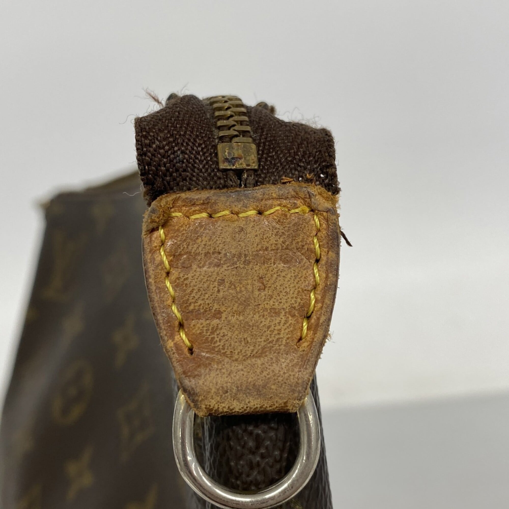 Louis Vuitton Brown Pouch (Pre-Owned)