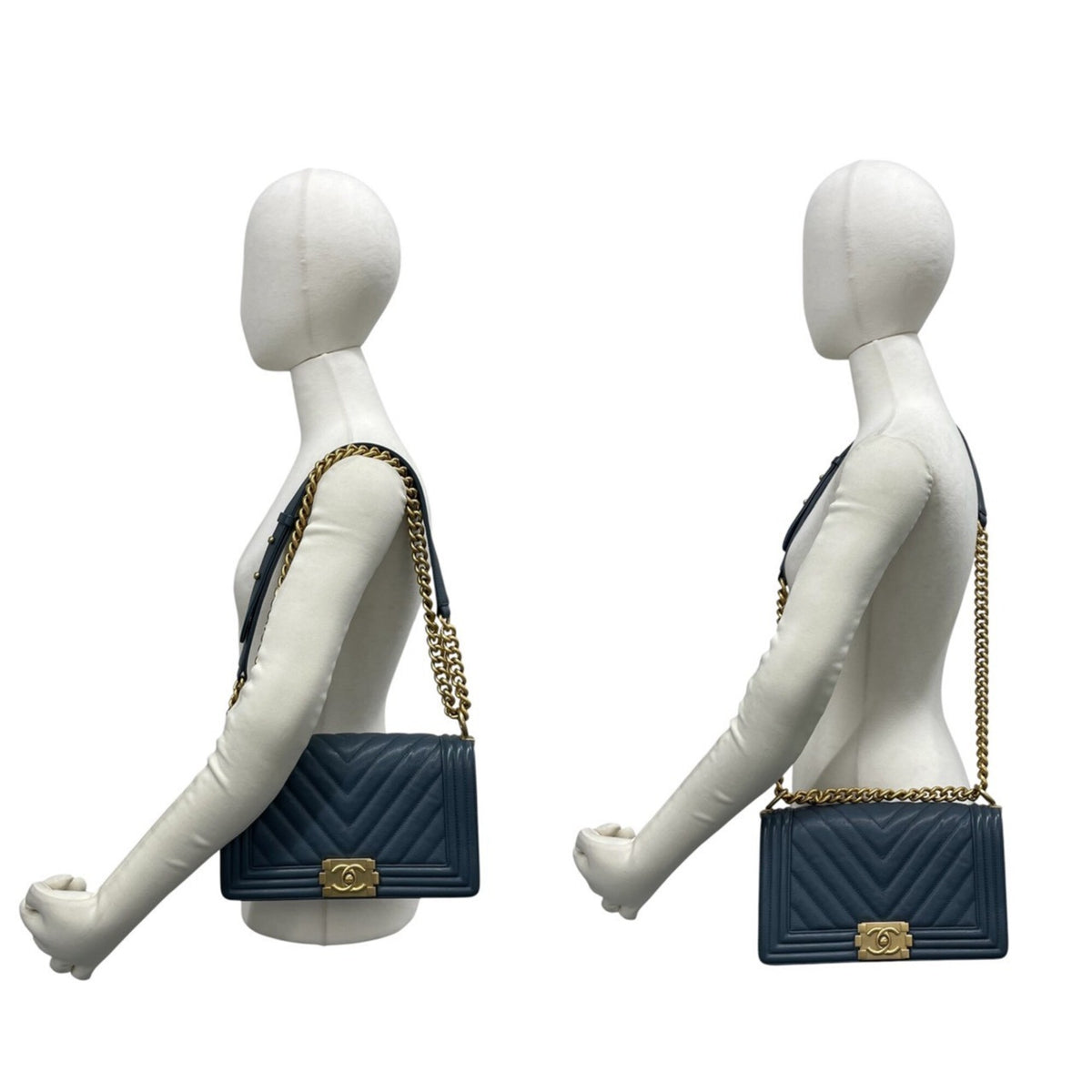 Chanel Blue Grained Calfskin Shoulder Bag (Pre-Owned)