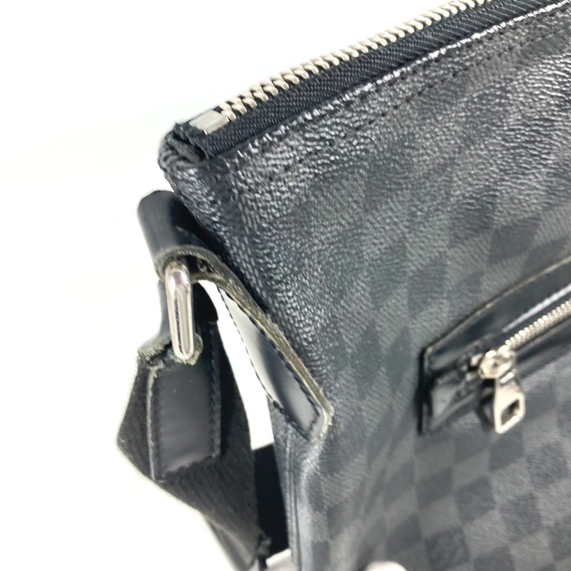 Louis Vuitton Black Damier Graphite Shoulder Bag (Pre-Owned)