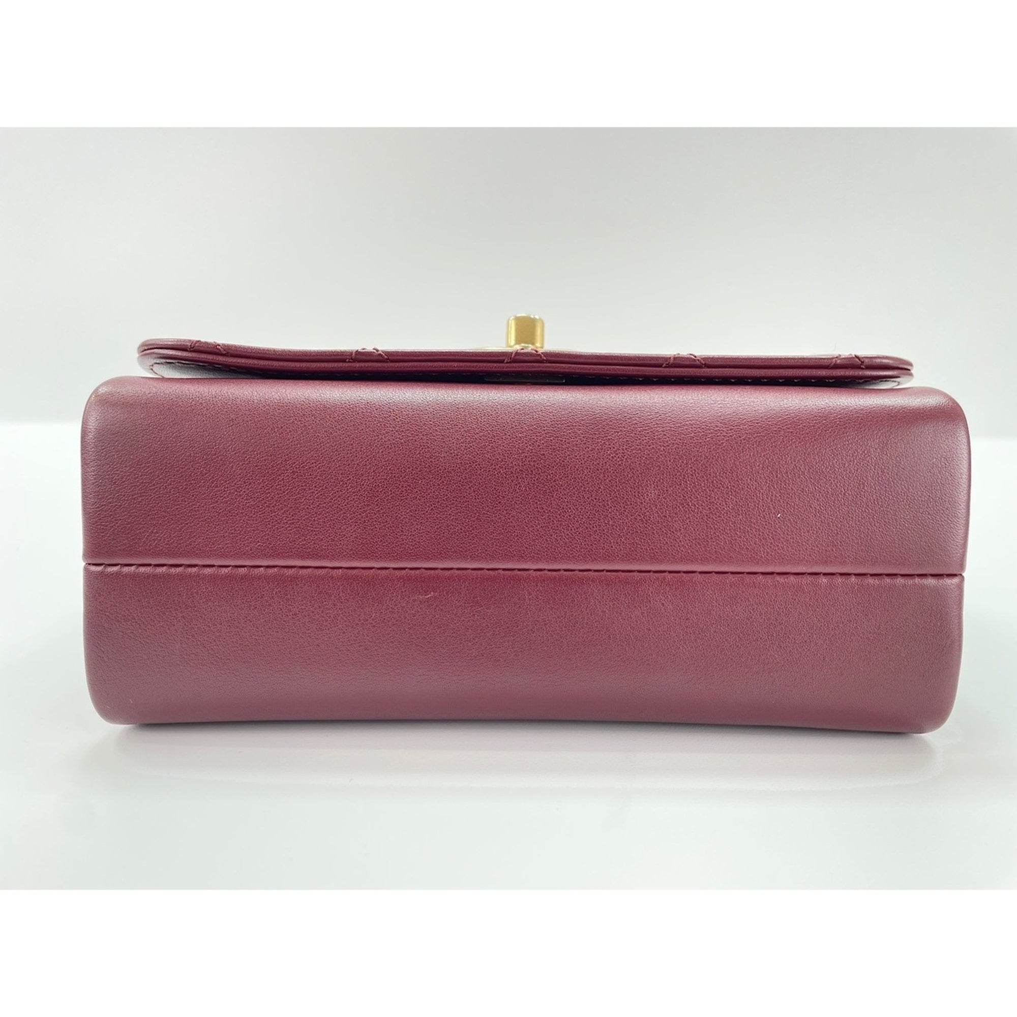 Chanel Matelasse Red Color Shoulder Bag (Pre-Owned)