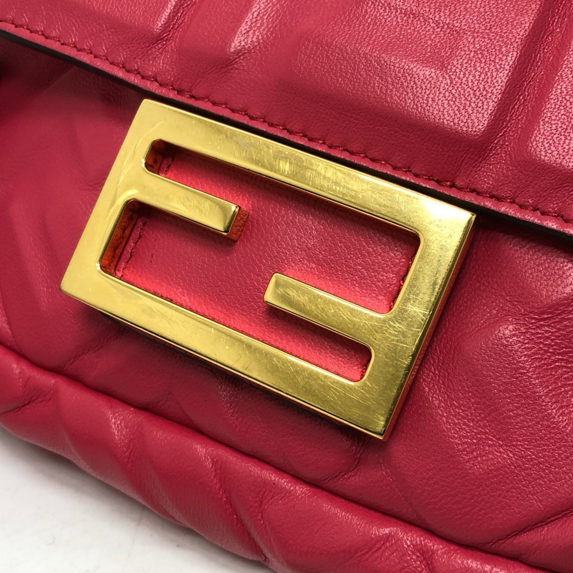 Fendi Pink Leather Shoulder Bag (Pre-Owned)