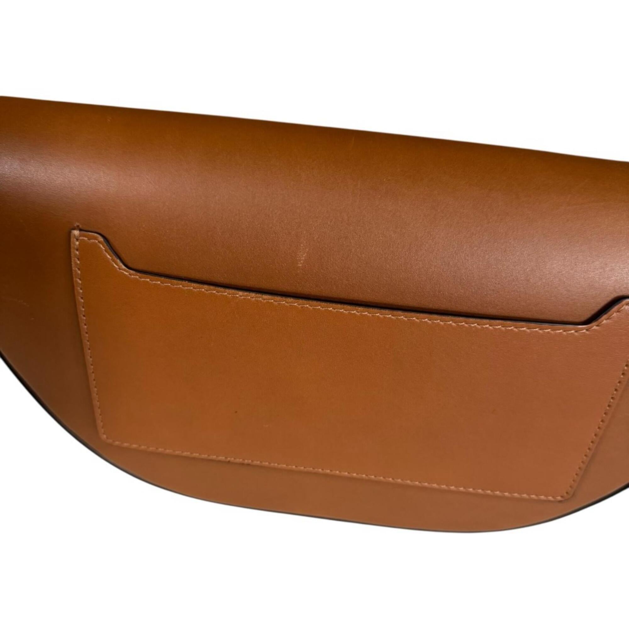 Burberry Brown Leather Shoulder Bag (Pre-Owned)