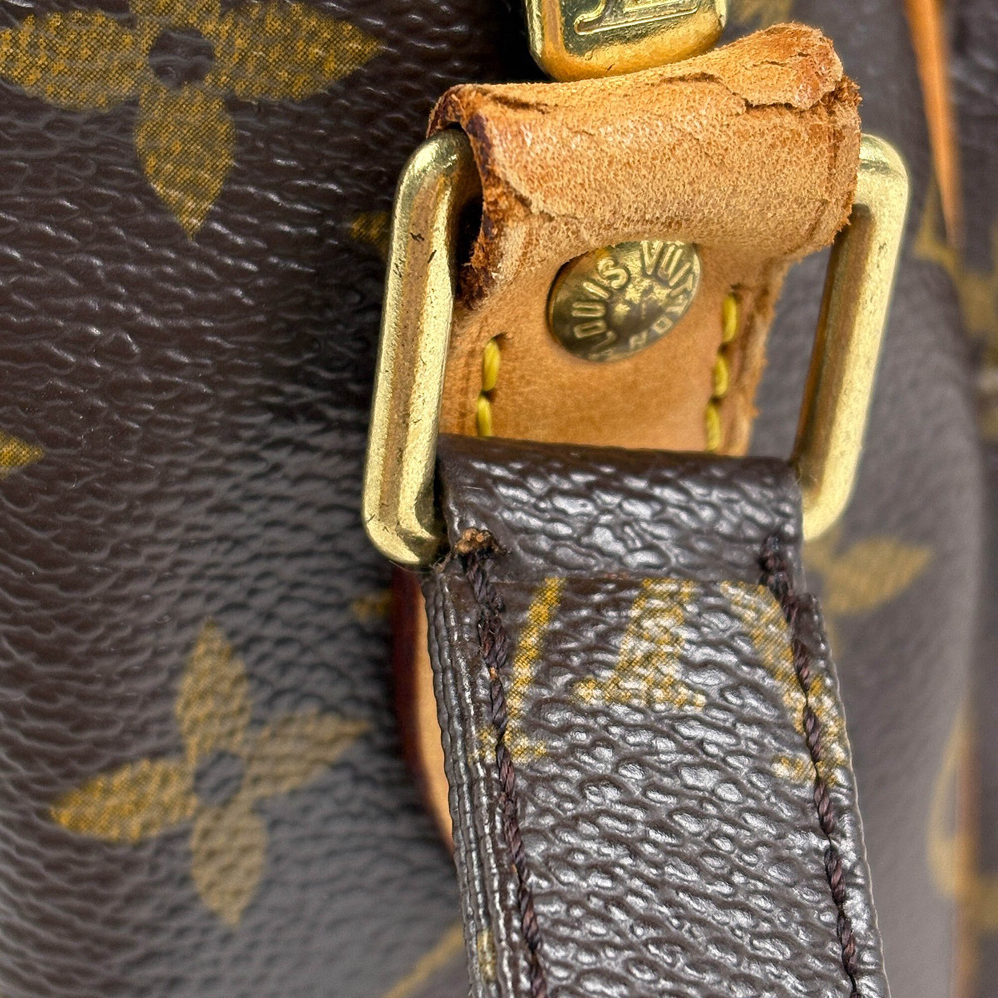 Louis Vuitton Brown Monogram Monogram Shoulder Bag (Pre-Owned)