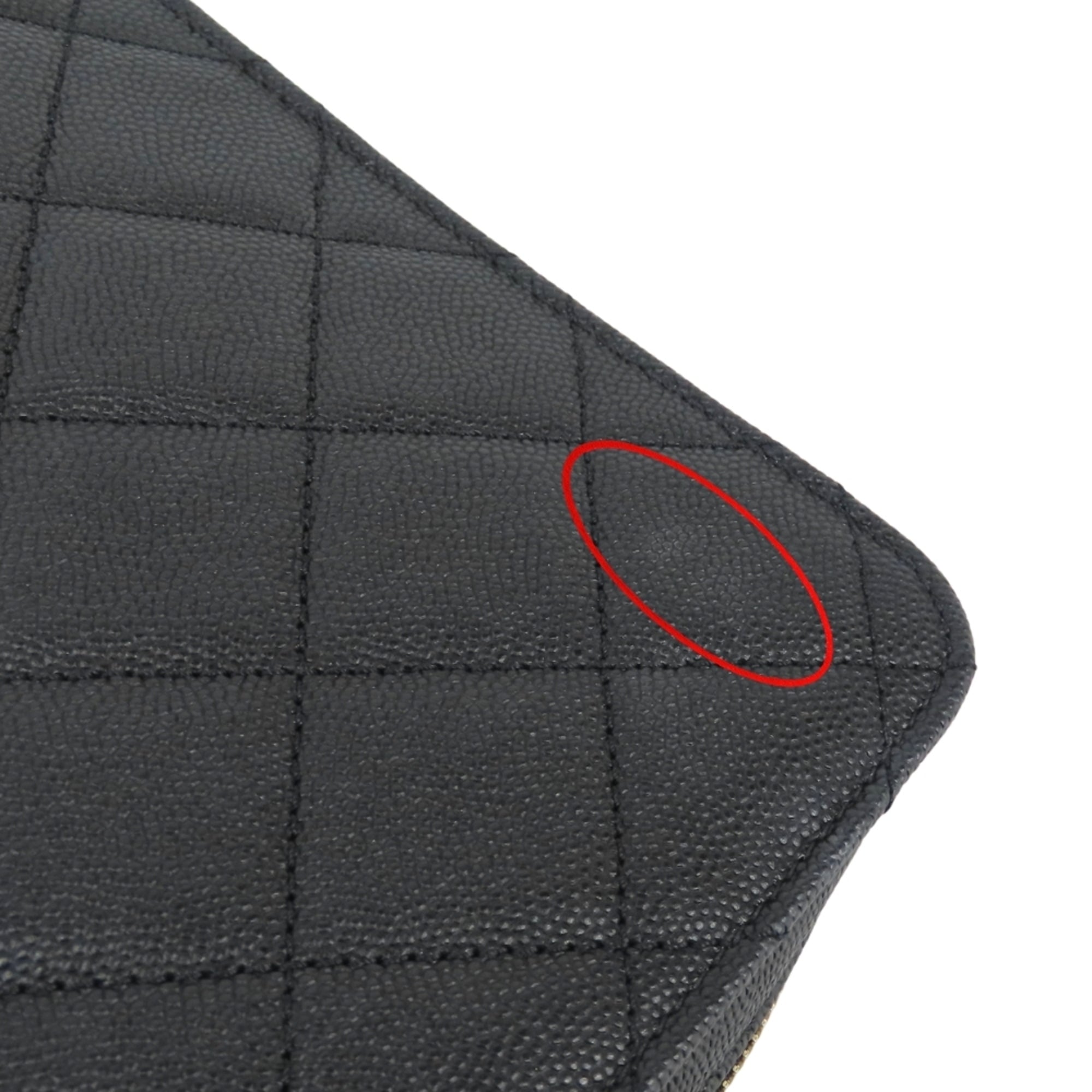 Chanel Black Grained Calfskin Shoulder Bag (Pre-Owned)