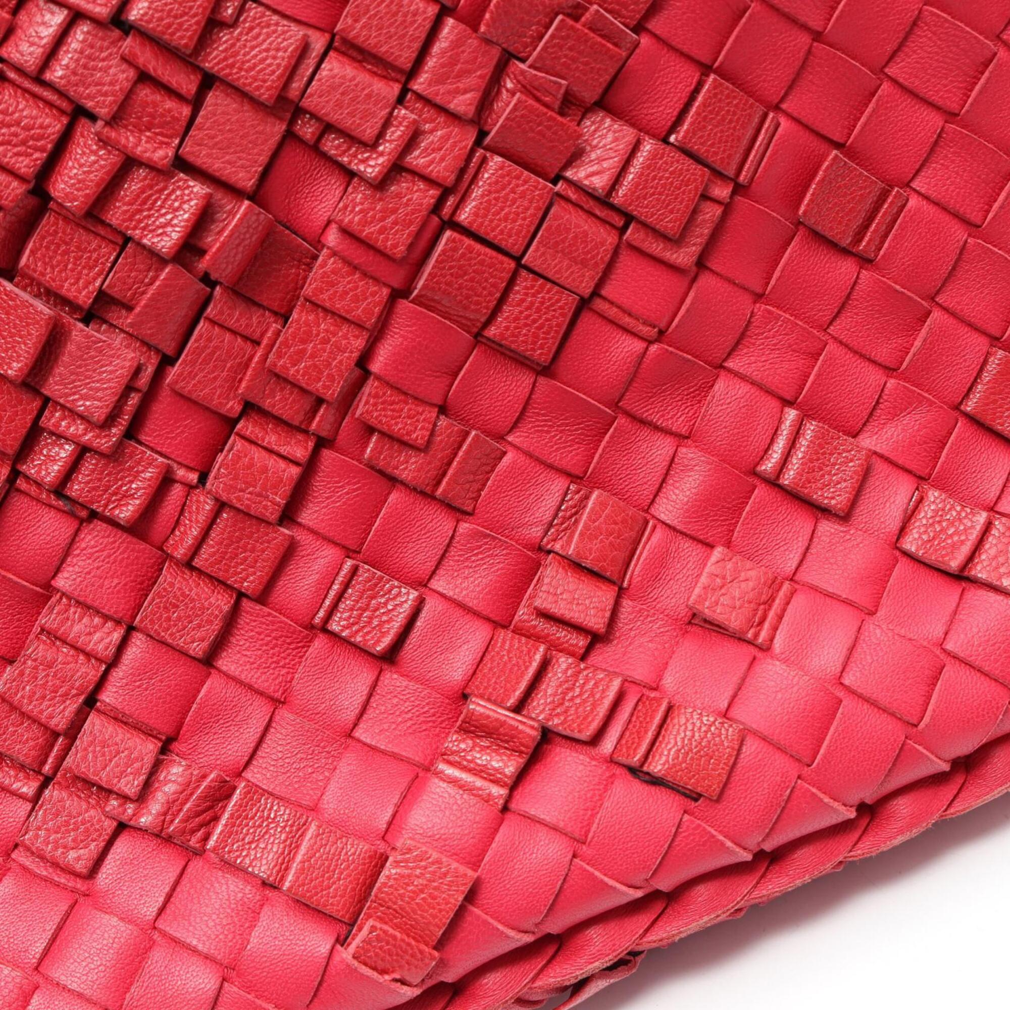 Bottega Veneta Pink Red Color Leather Handbag (Pre-Owned)