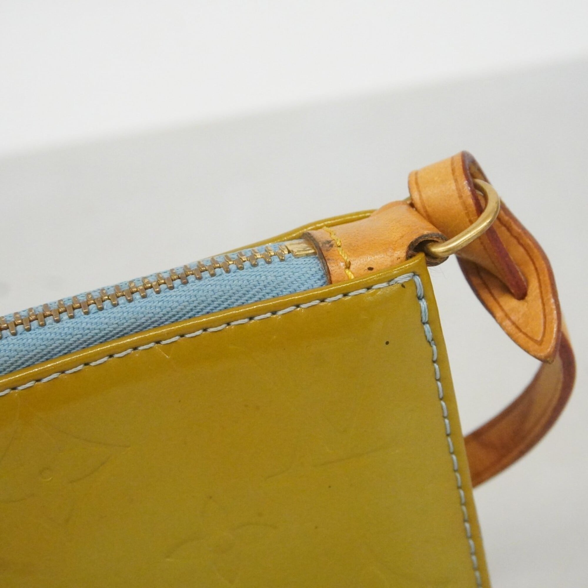 Louis Vuitton Baby Blue Handbag (Pre-Owned)