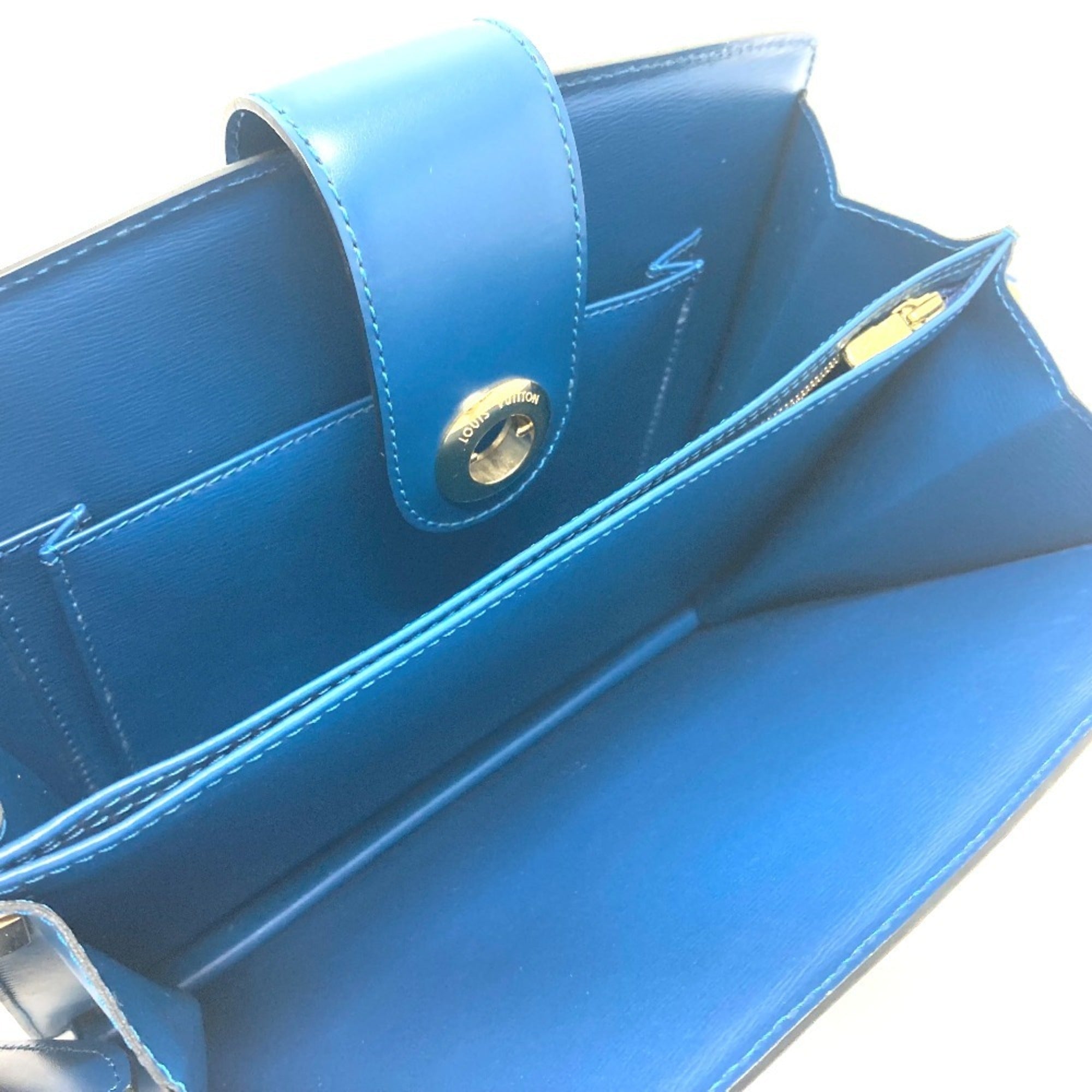 Louis Vuitton Blue Epi Leather Pochette Shoulder Bag (Pre-Owned)