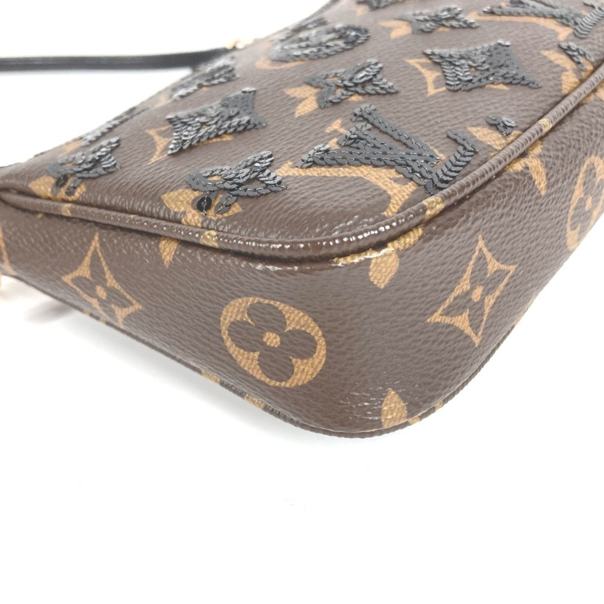 Louis Vuitton Brown Monogram Monogram Canvas Shoulder Bag (Pre-Owned)