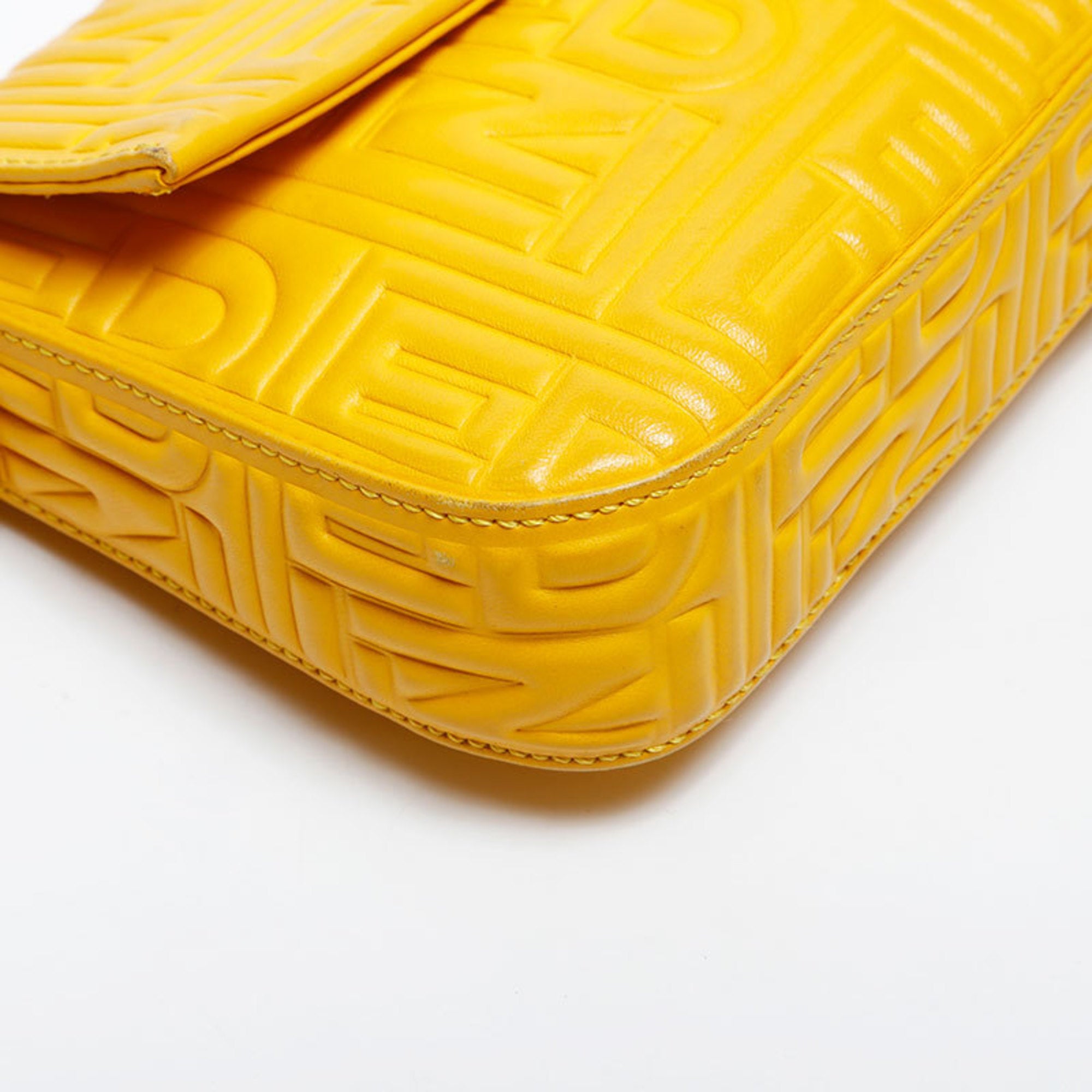 Fendi Yellow Leather Shoulder Bag (Pre-Owned)