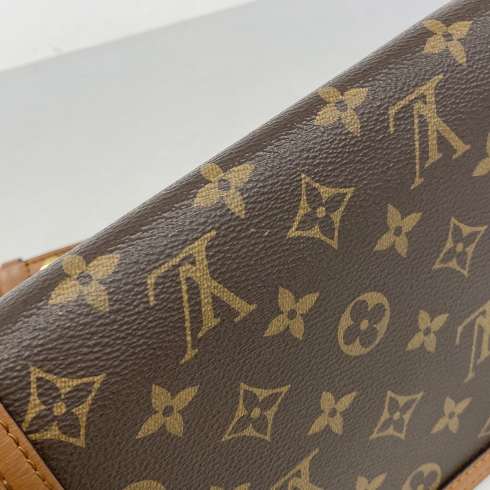 Louis Vuitton Brown Shoulder Bag (Pre-Owned)