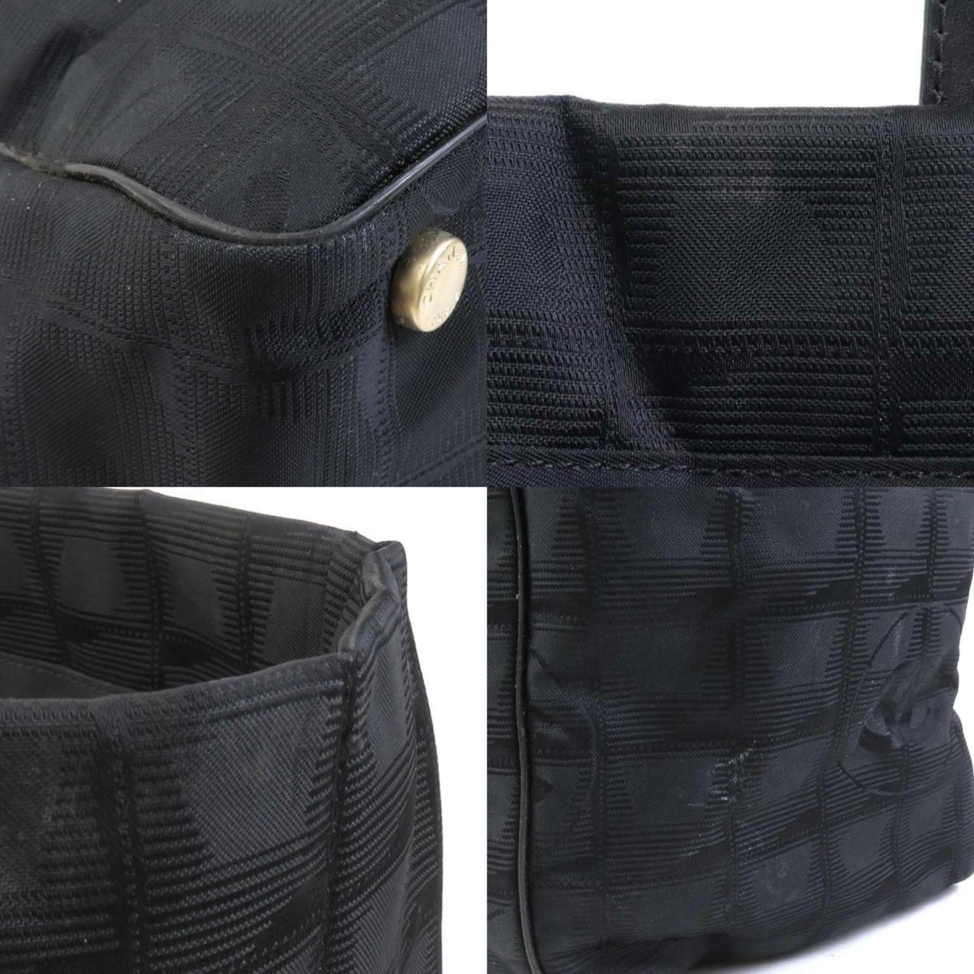 Chanel Black New Travel Line Handbag (Pre-Owned)