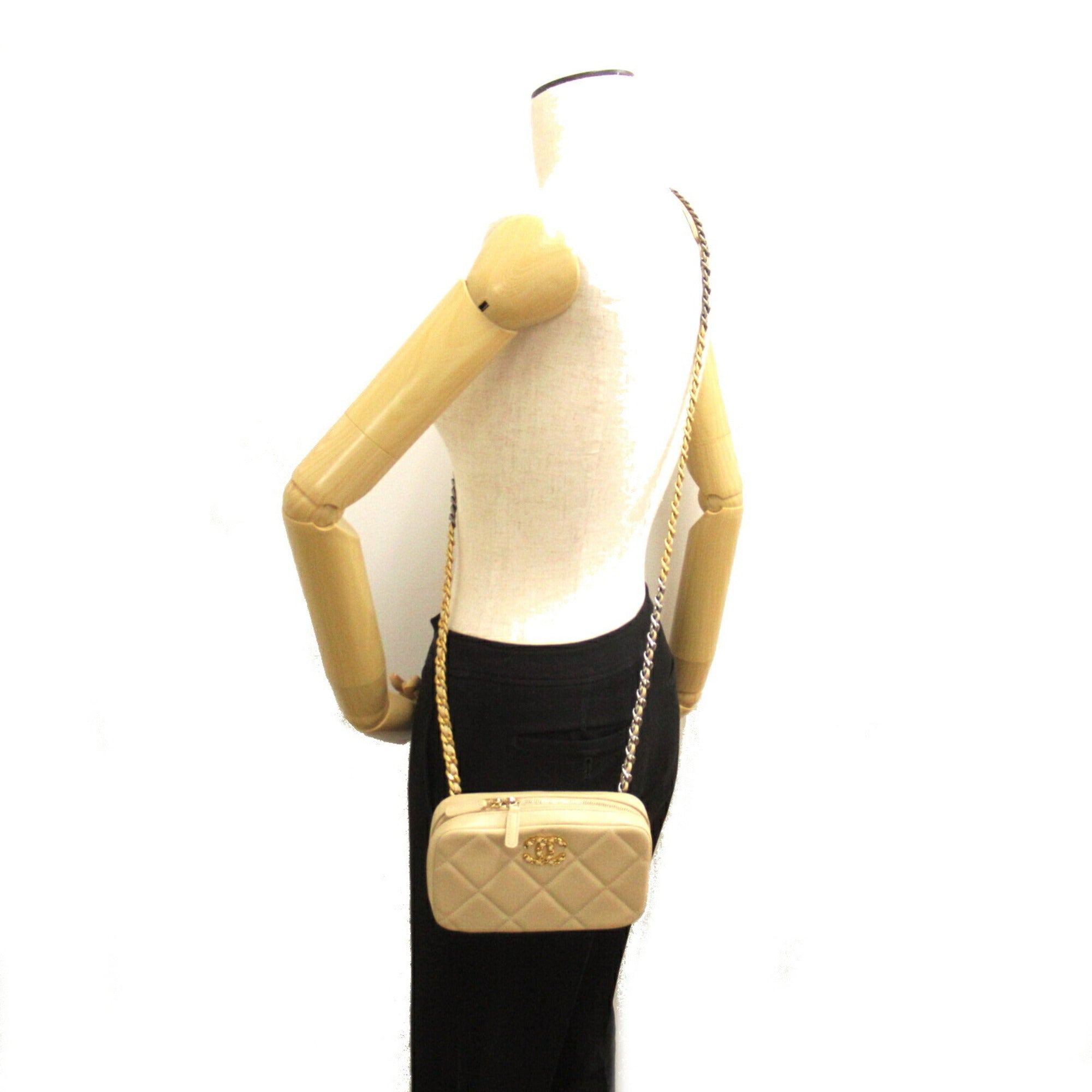 Chanel Beige Leather Shoulder Bag (Pre-Owned)