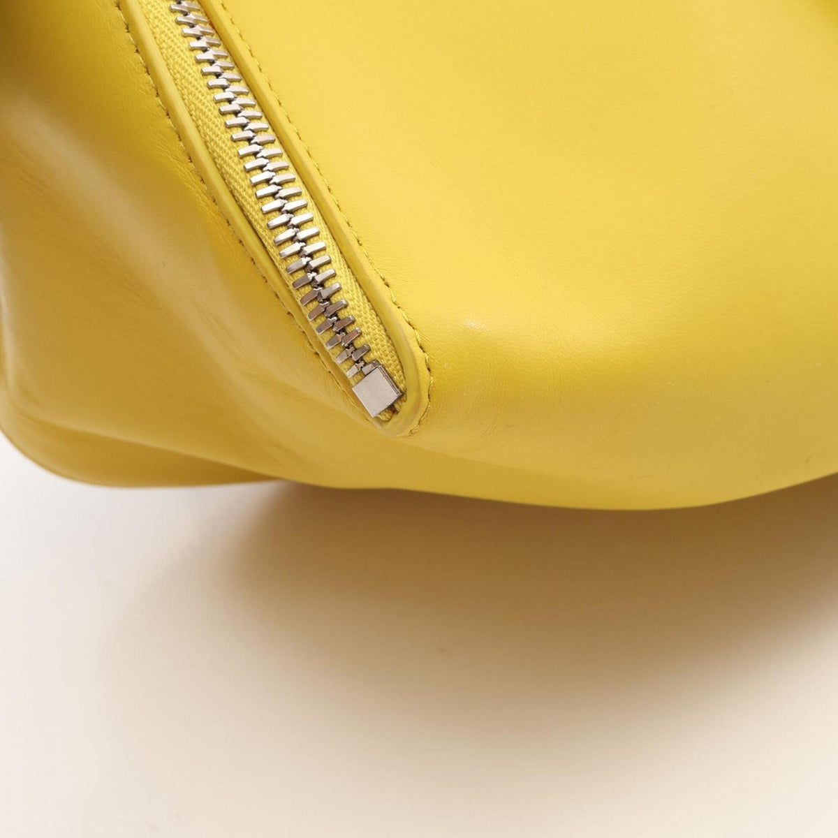 Bottega Veneta Yellow Leather Clutch Bag Handbag (Pre-Owned)