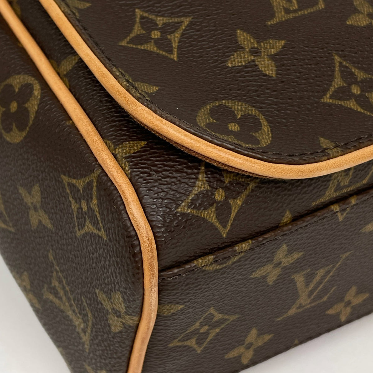 Louis Vuitton Brown Monogram Messenger Bag Shoulder Bag (Pre-Owned)