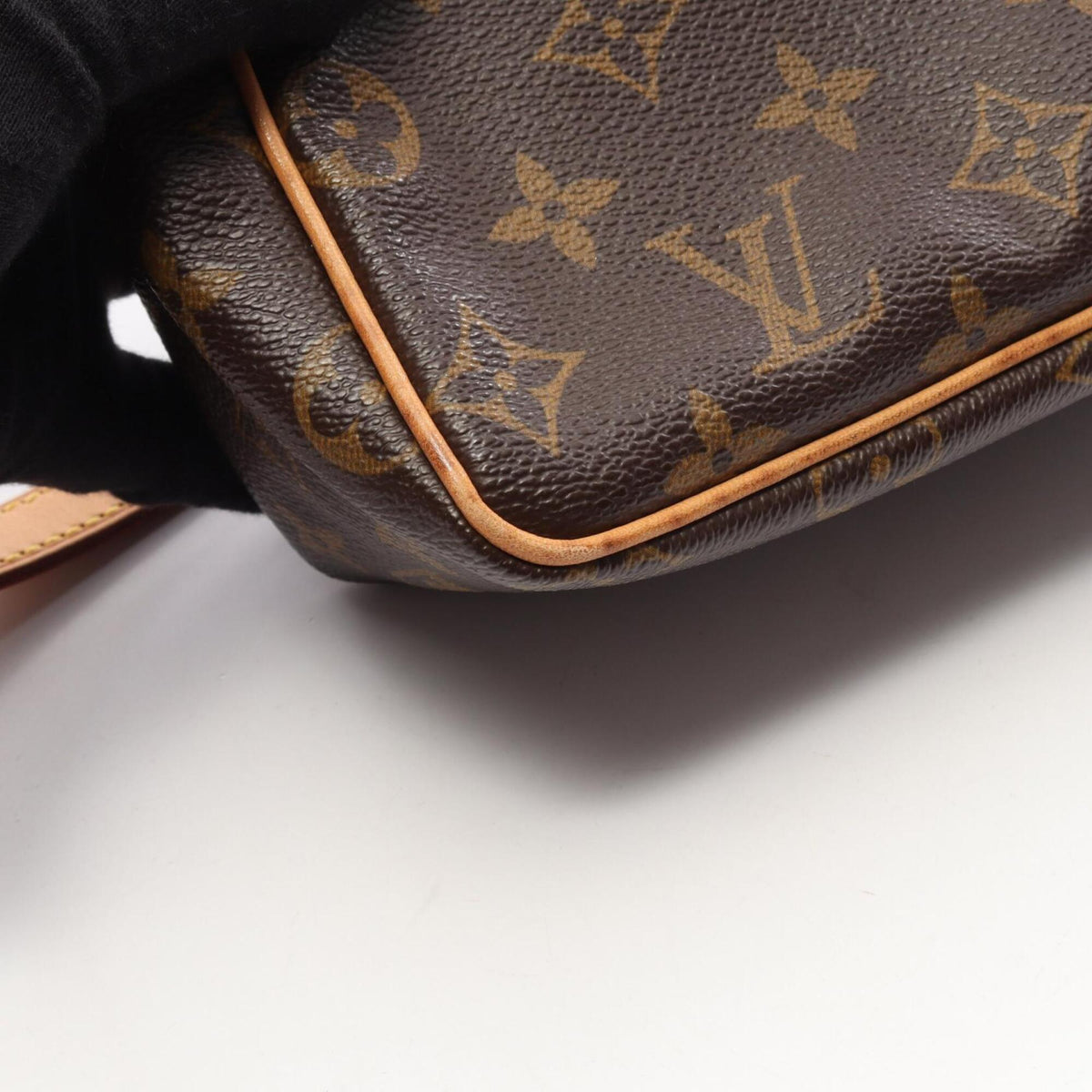 Louis Vuitton Brown Monogram Monogram Leather Handbag Shoulder Bag (Pre-Owned)