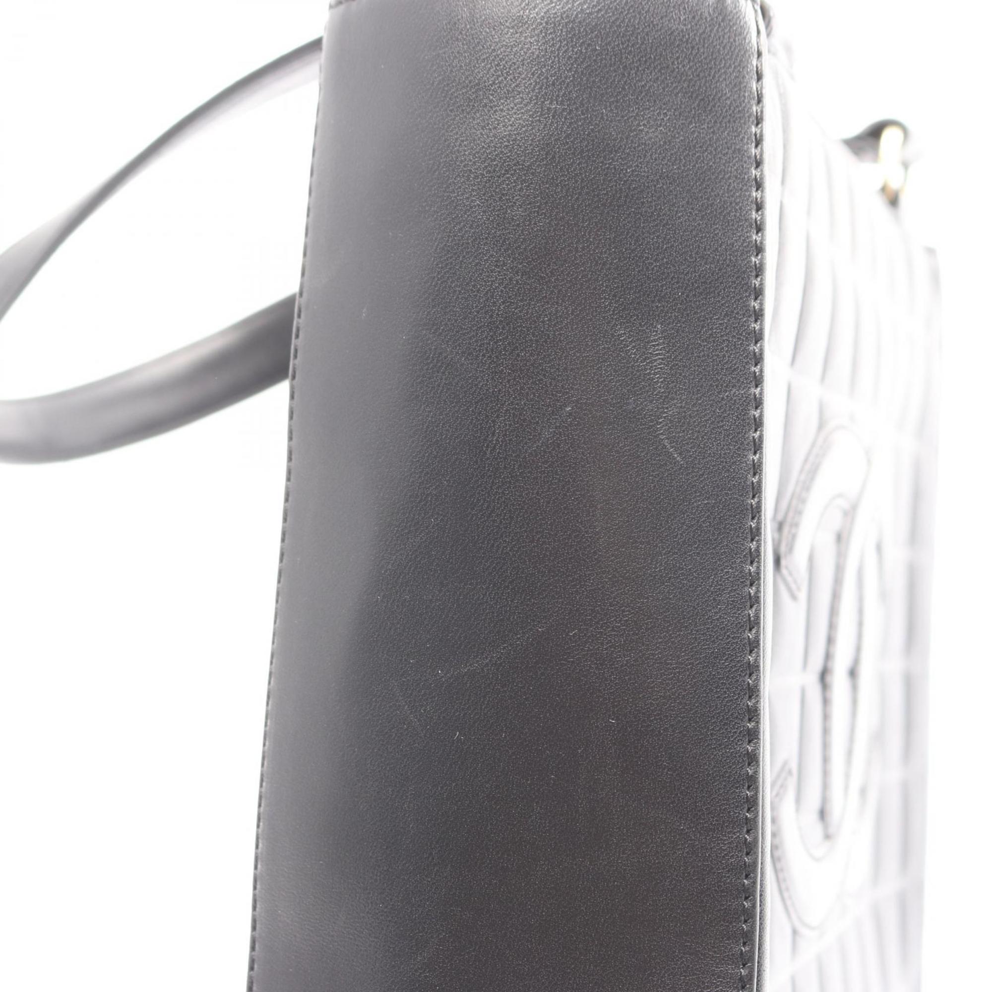 Chanel Black Leather Tote Bag (Pre-Owned)