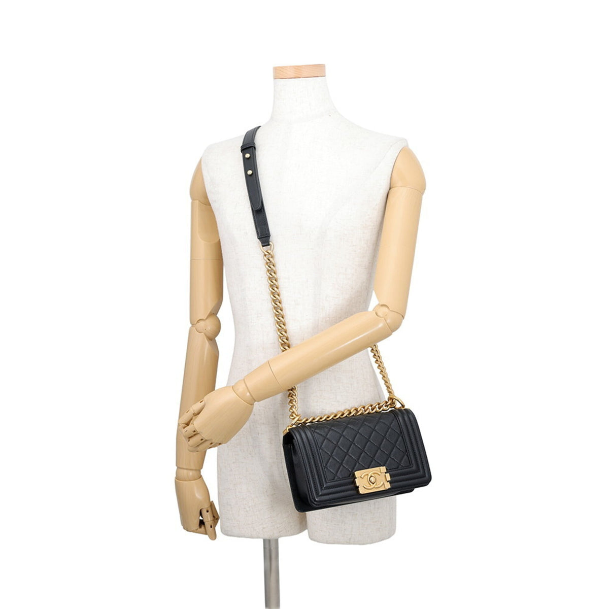 Chanel Black Grained Calfskin Handbag Shoulder Bag (Pre-Owned)