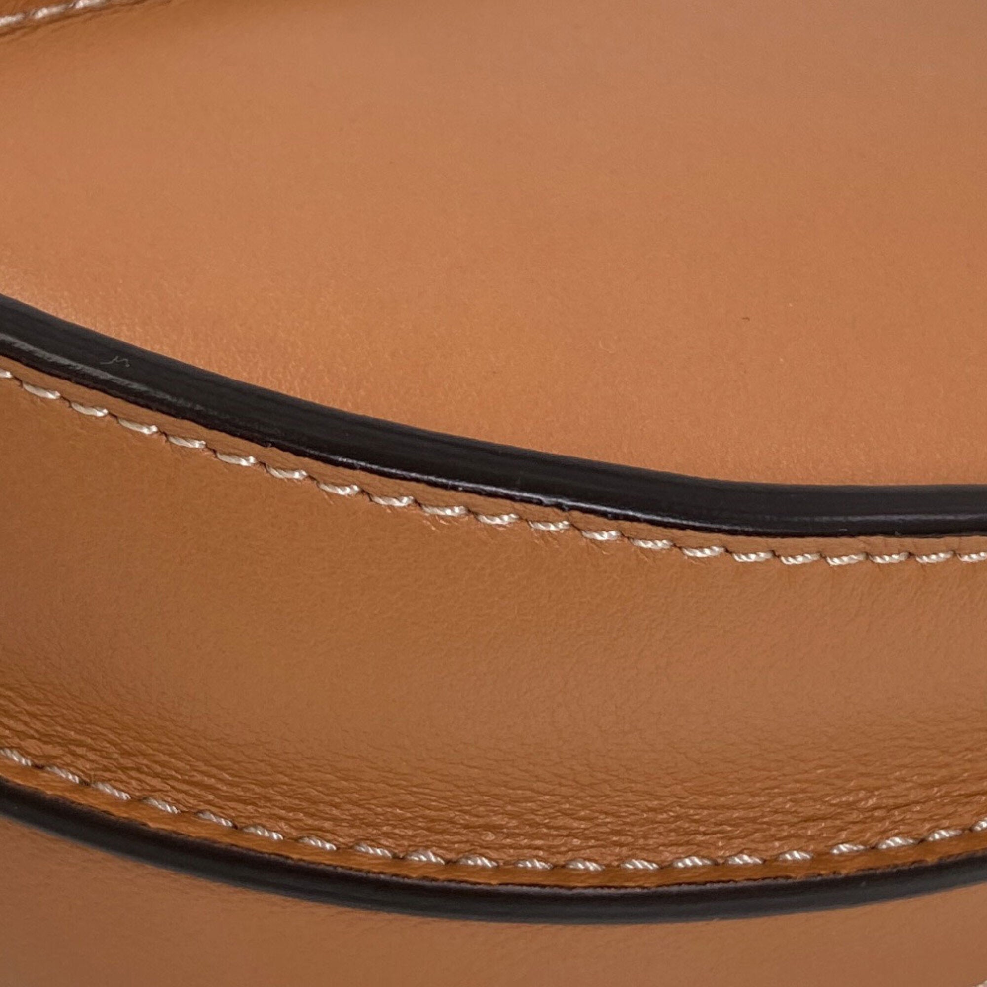 Tod's Brown Leather Handbag (Pre-Owned)