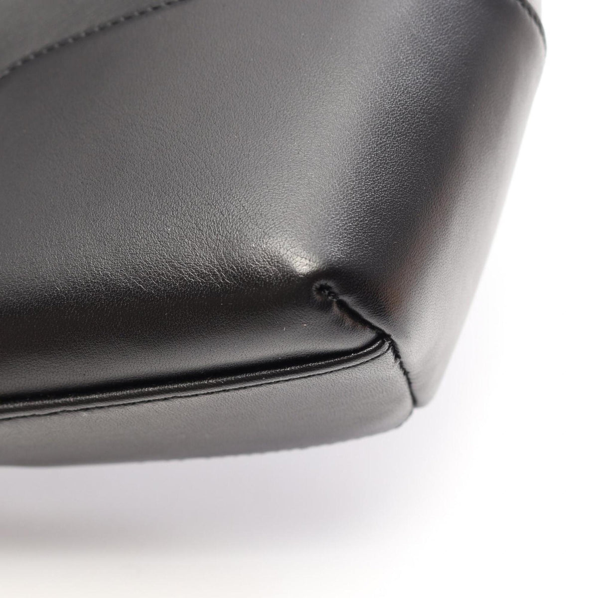Loewe Black Leather Clutch Bag Handbag (Pre-Owned)