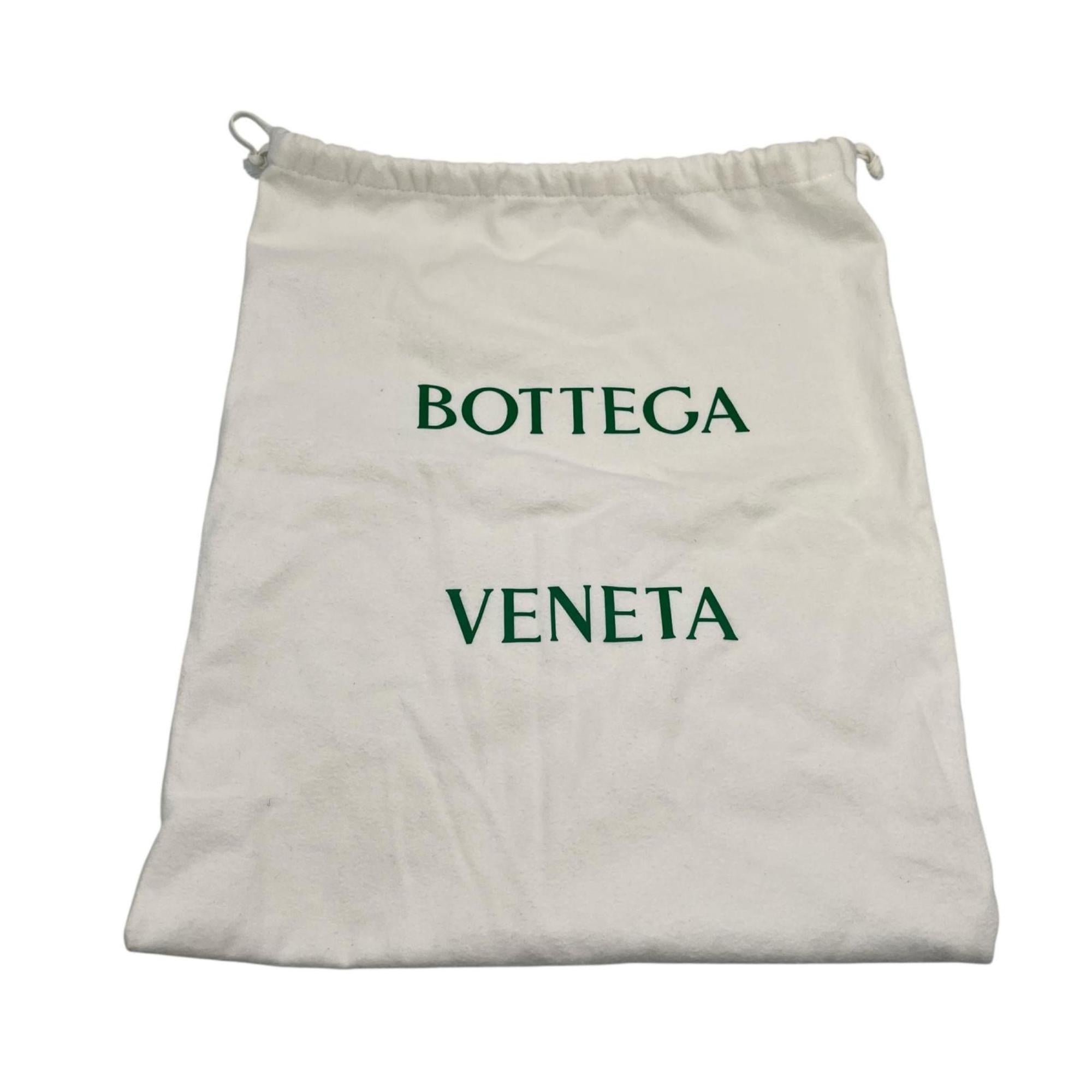 Bottega Veneta Green Pile Fabric Beach Bag Pouch (Pre-Owned)