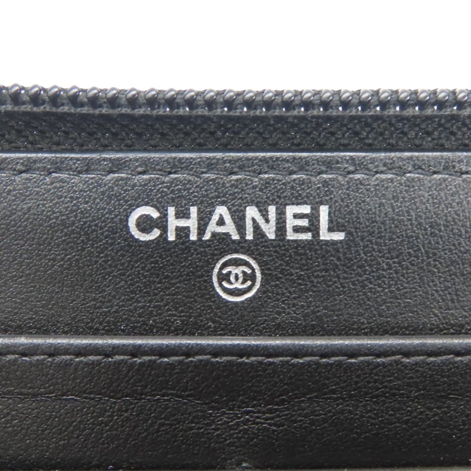 Chanel Boy Chanel Black Grained Calfskin Long Wallet (Bi-Fold) (Pre-Owned)